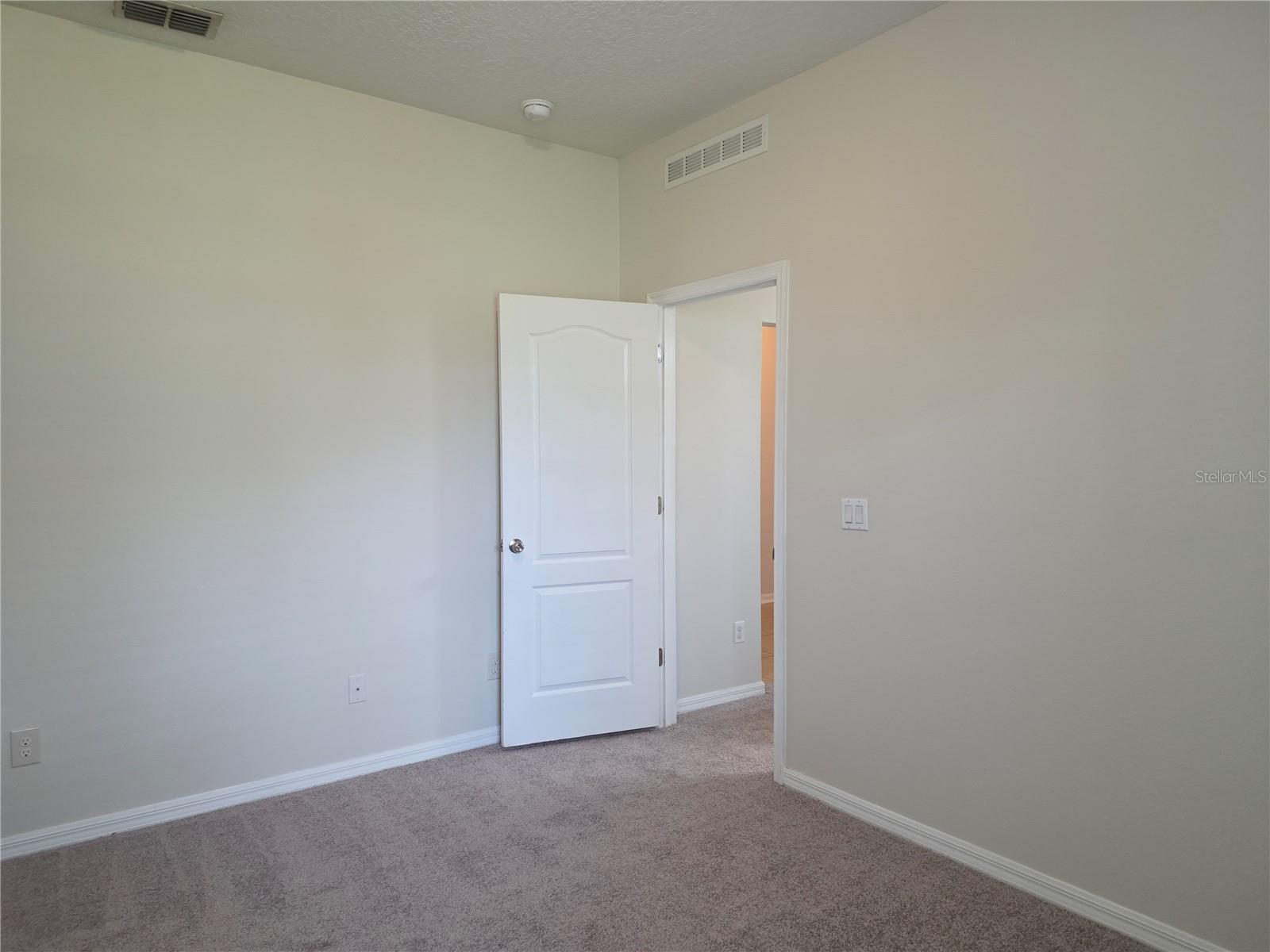 CHARLESTON PARK - Residential Lease