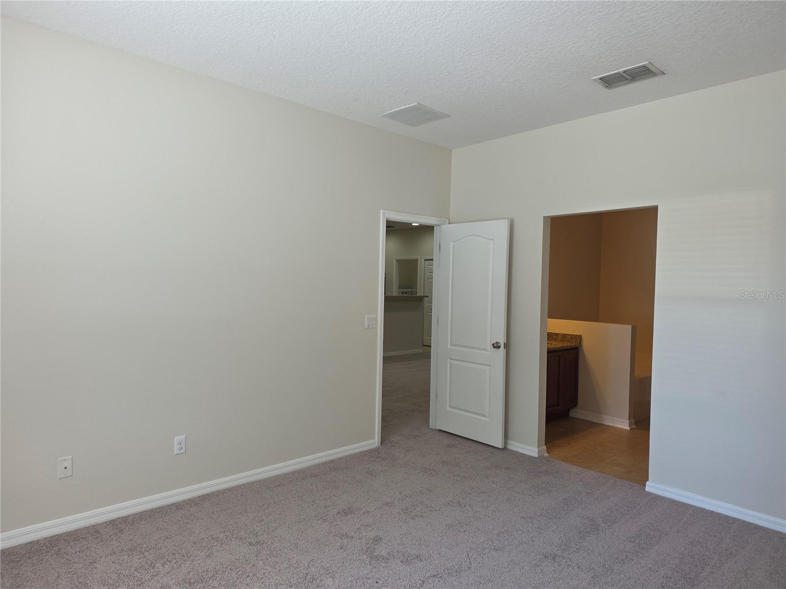 CHARLESTON PARK - Residential Lease
