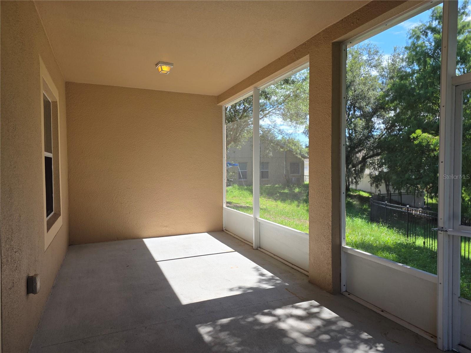 CHARLESTON PARK - Residential Lease