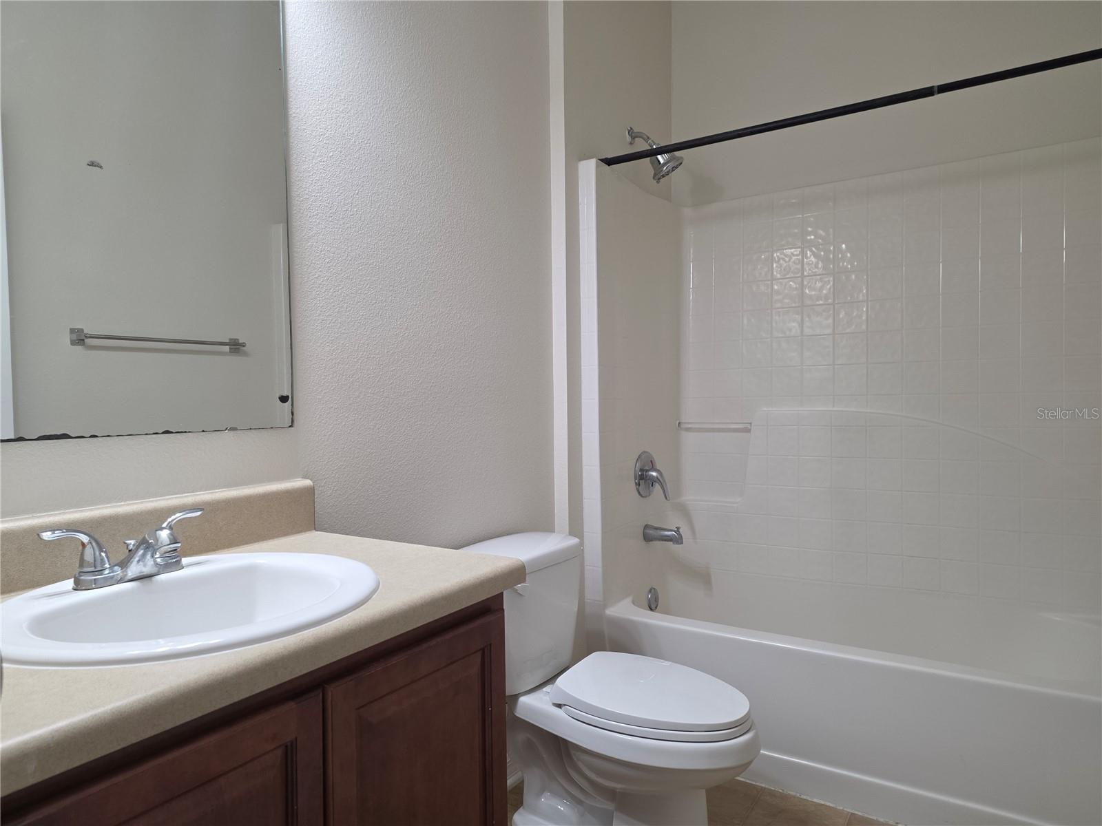 CHARLESTON PARK - Residential Lease