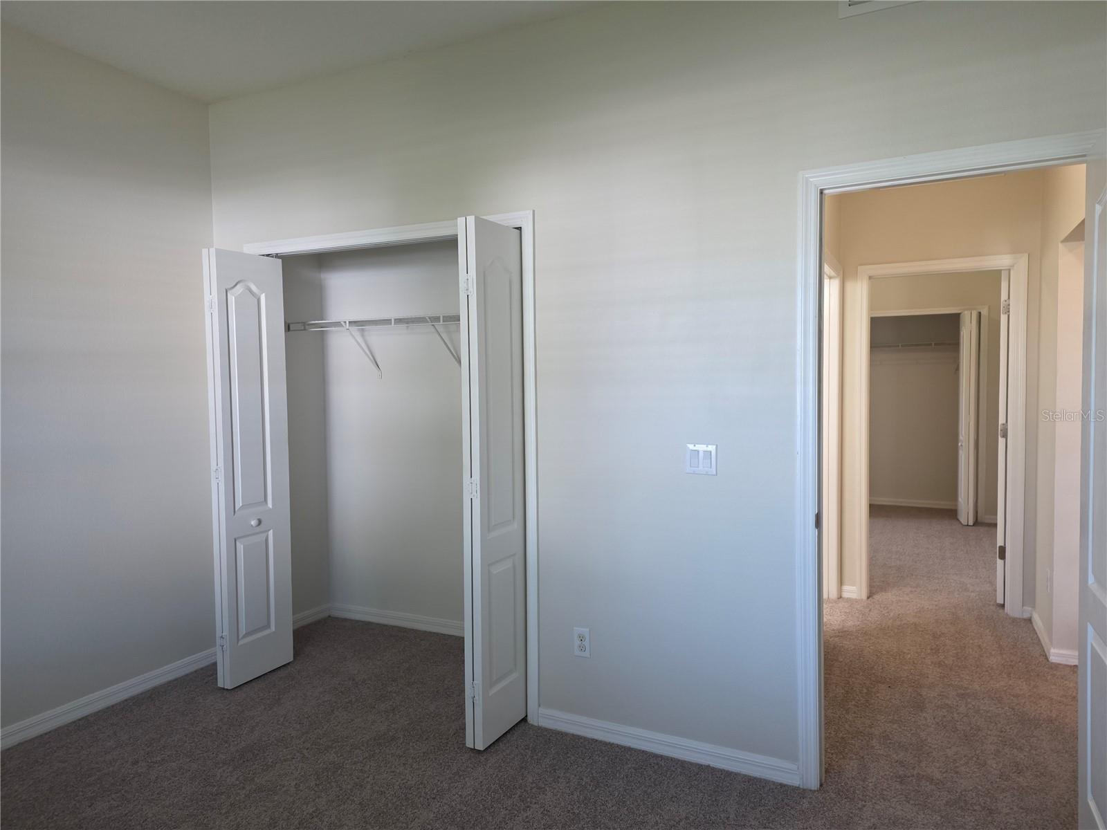 CHARLESTON PARK - Residential Lease