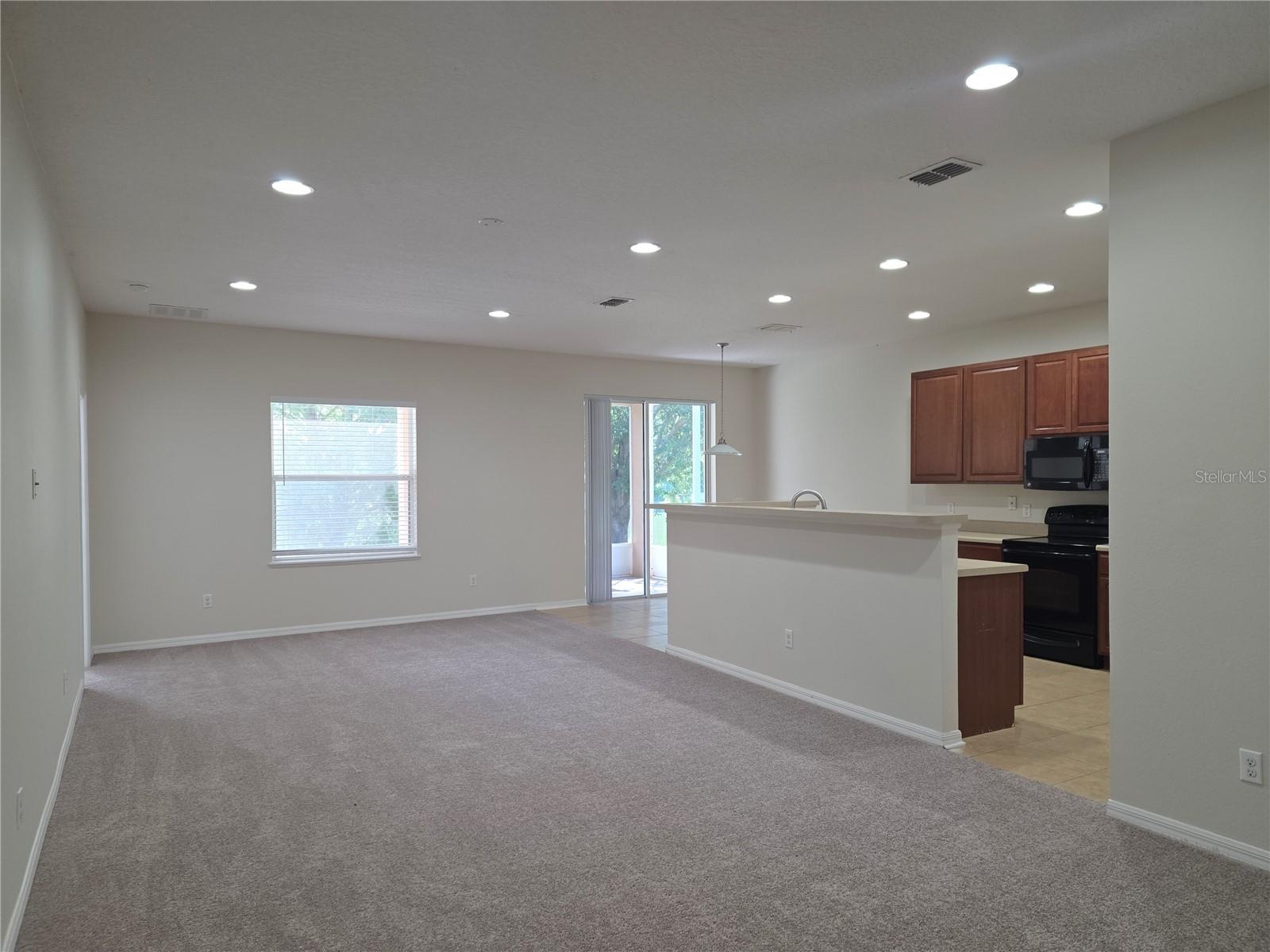 CHARLESTON PARK - Residential Lease