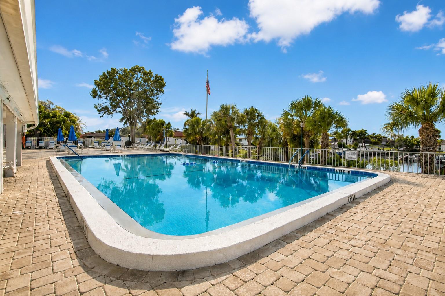 STRATHMORE RIVERSIDE I - Residential