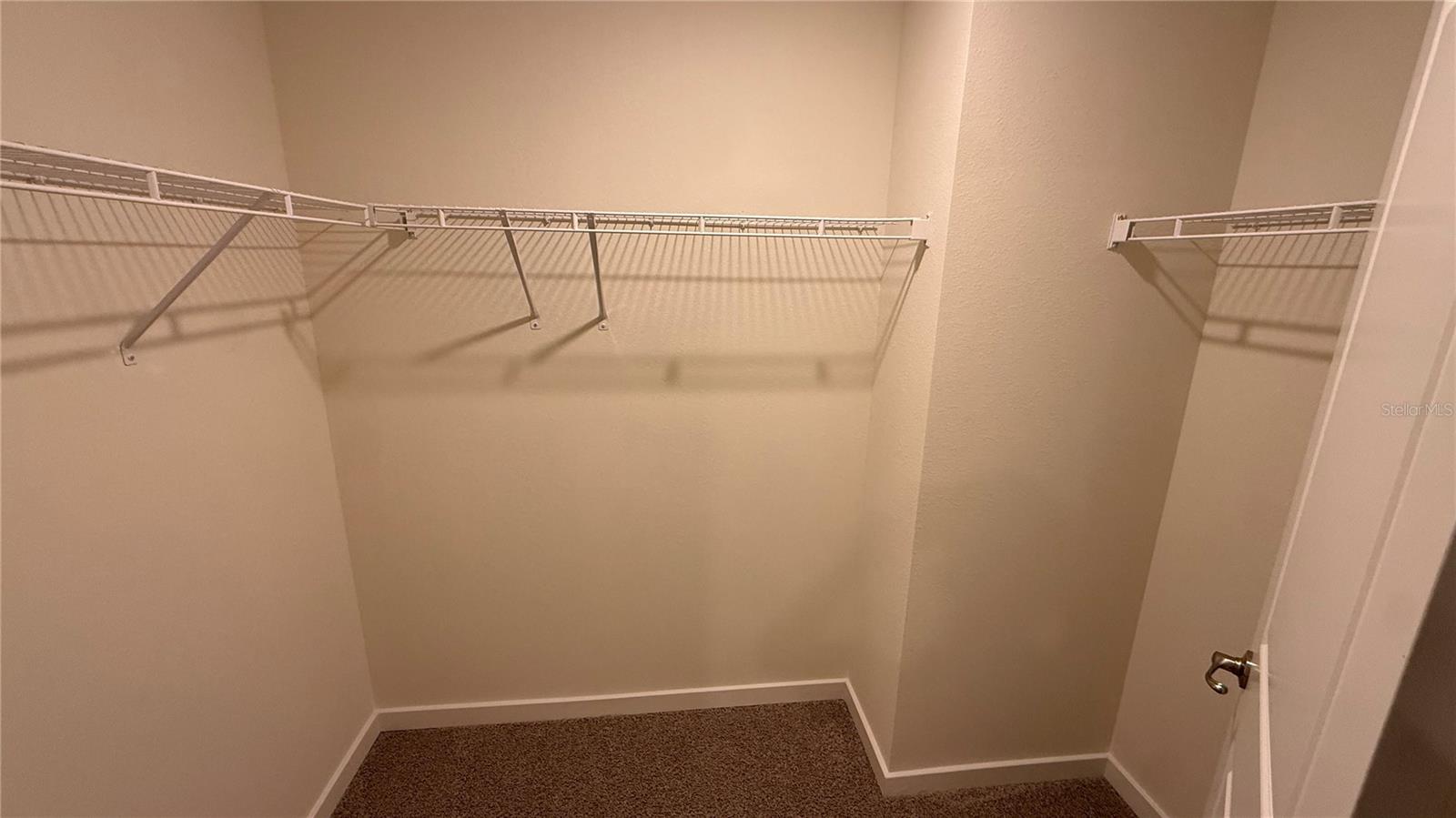 DERBY CREEK - Residential Lease