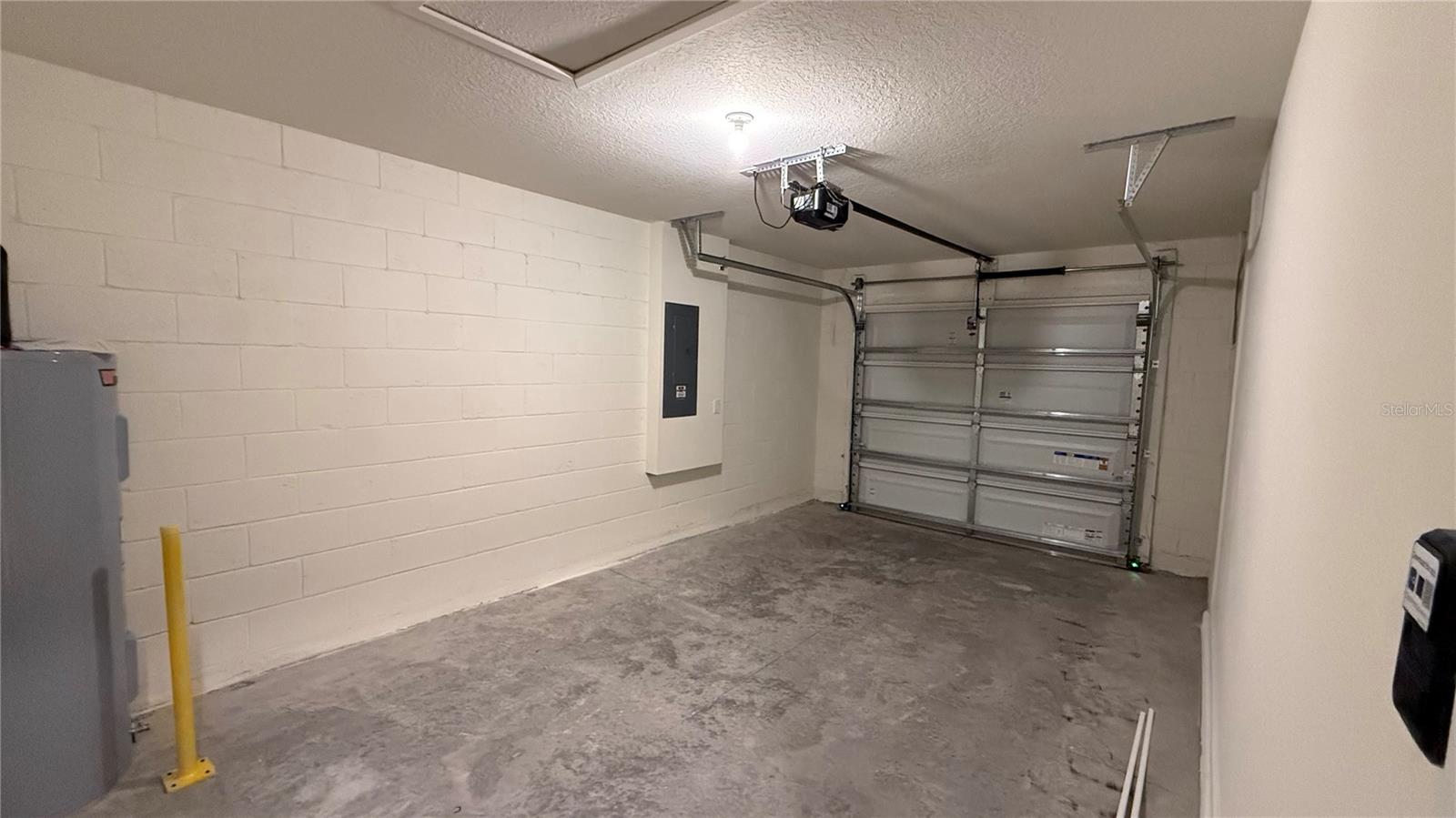 DERBY CREEK - Residential Lease