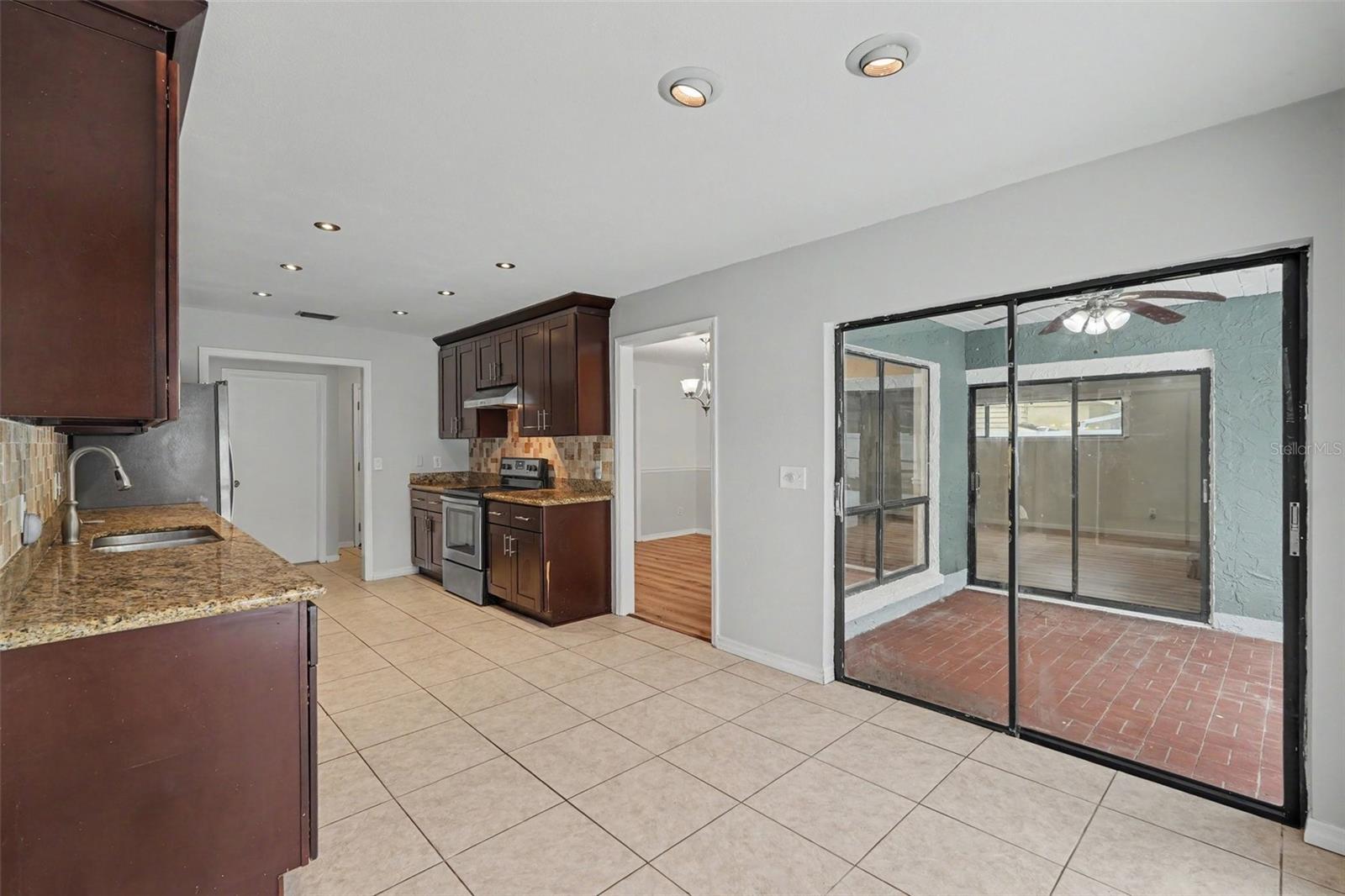CARROLLWOOD SOUTH - Residential