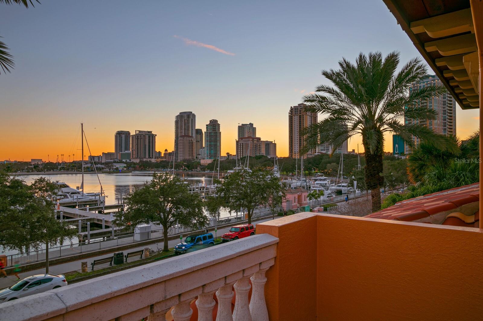 VINOY PLACE CONDO - Residential