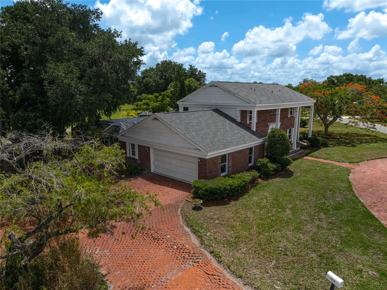 FRST LAKES COUNTRY CLUB ESTATES - Residential
