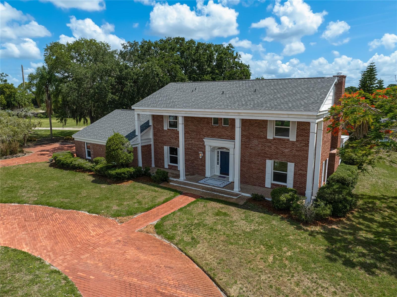 FRST LAKES COUNTRY CLUB ESTATES - Residential