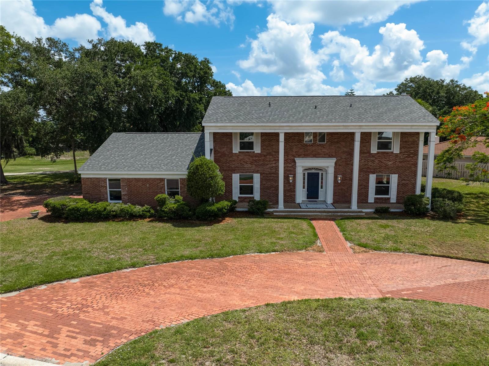 FRST LAKES COUNTRY CLUB ESTATES - Residential