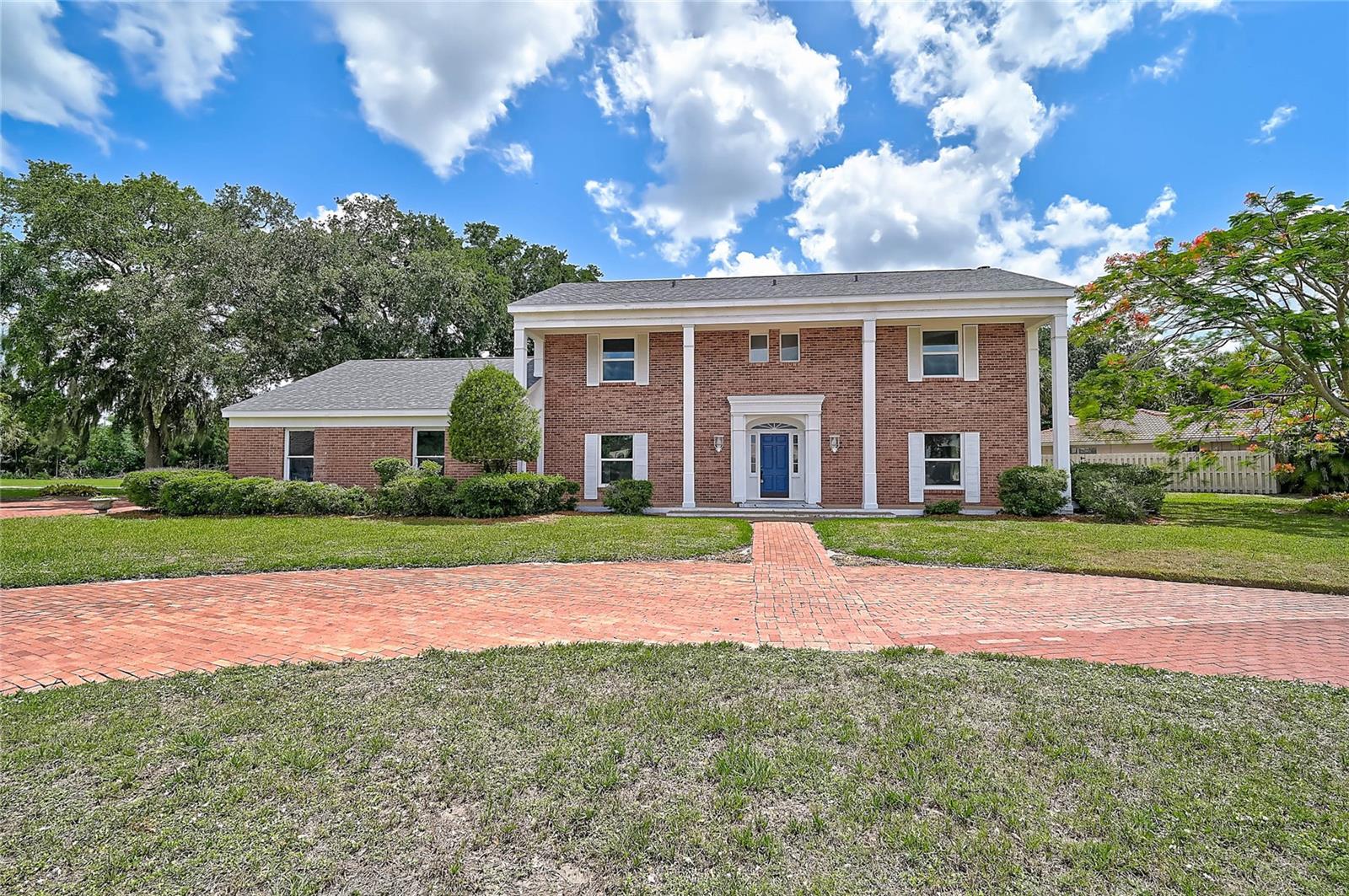 FRST LAKES COUNTRY CLUB ESTATES - Residential