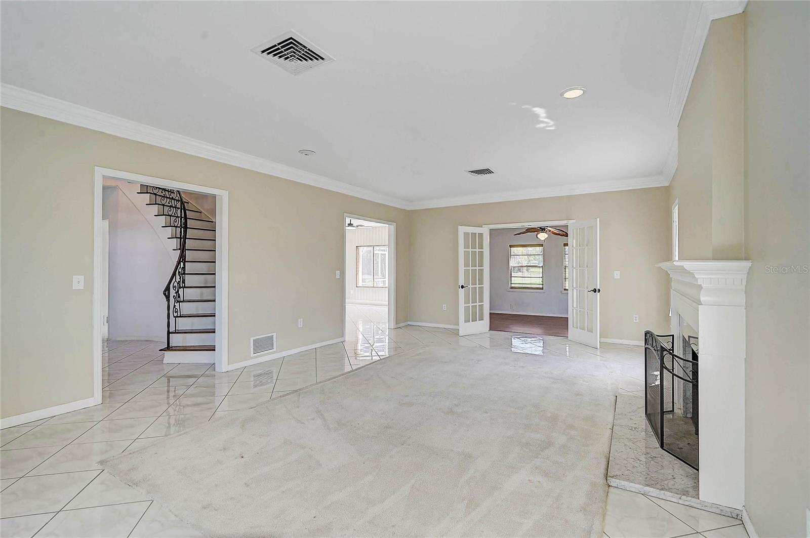 FRST LAKES COUNTRY CLUB ESTATES - Residential