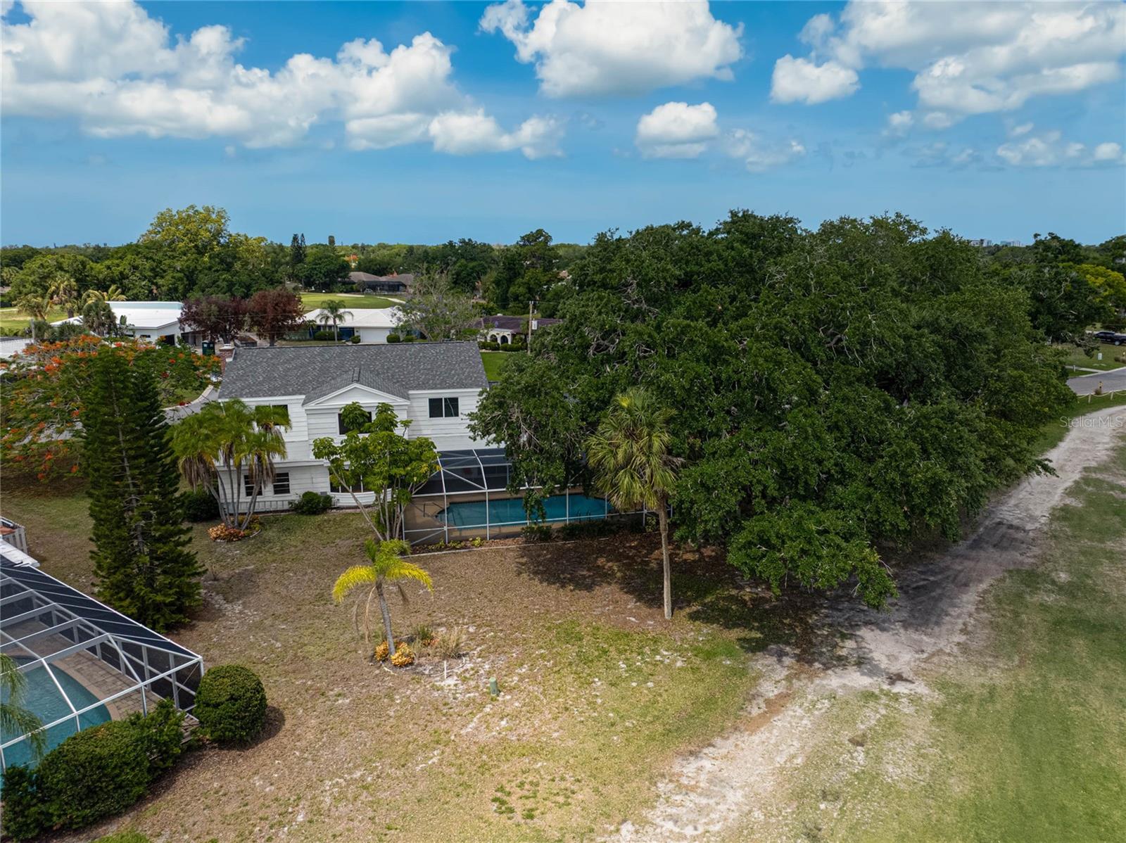 FRST LAKES COUNTRY CLUB ESTATES - Residential