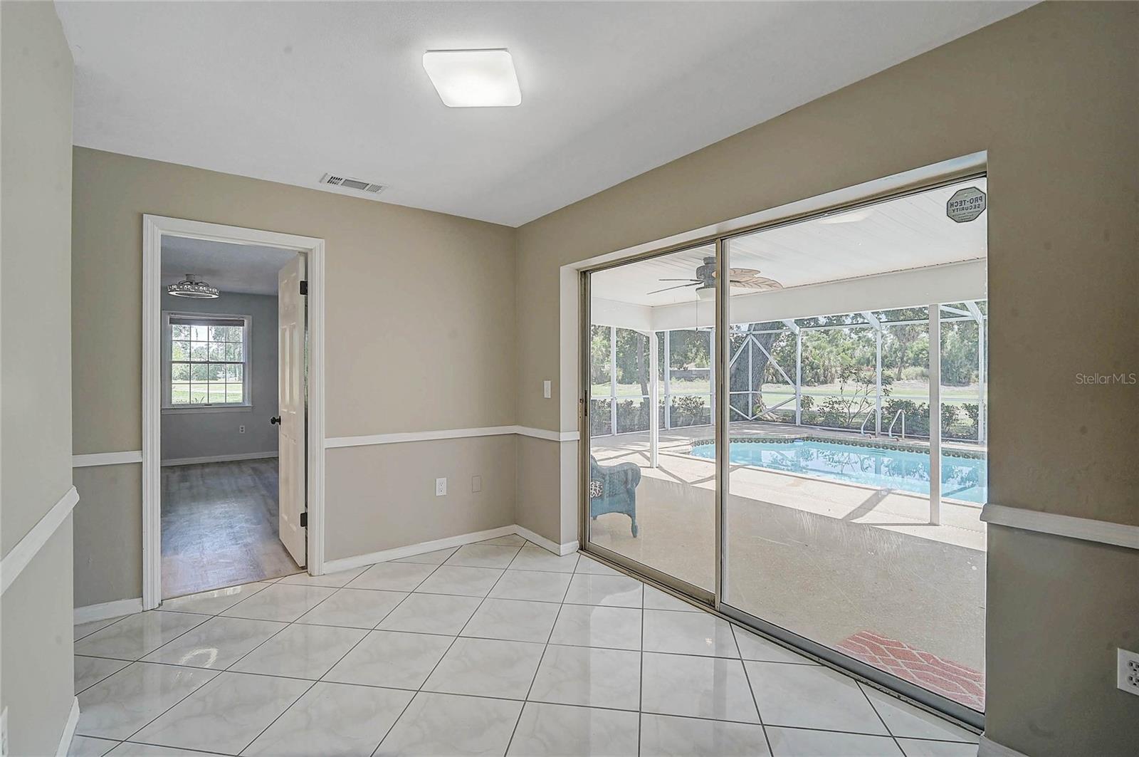FRST LAKES COUNTRY CLUB ESTATES - Residential