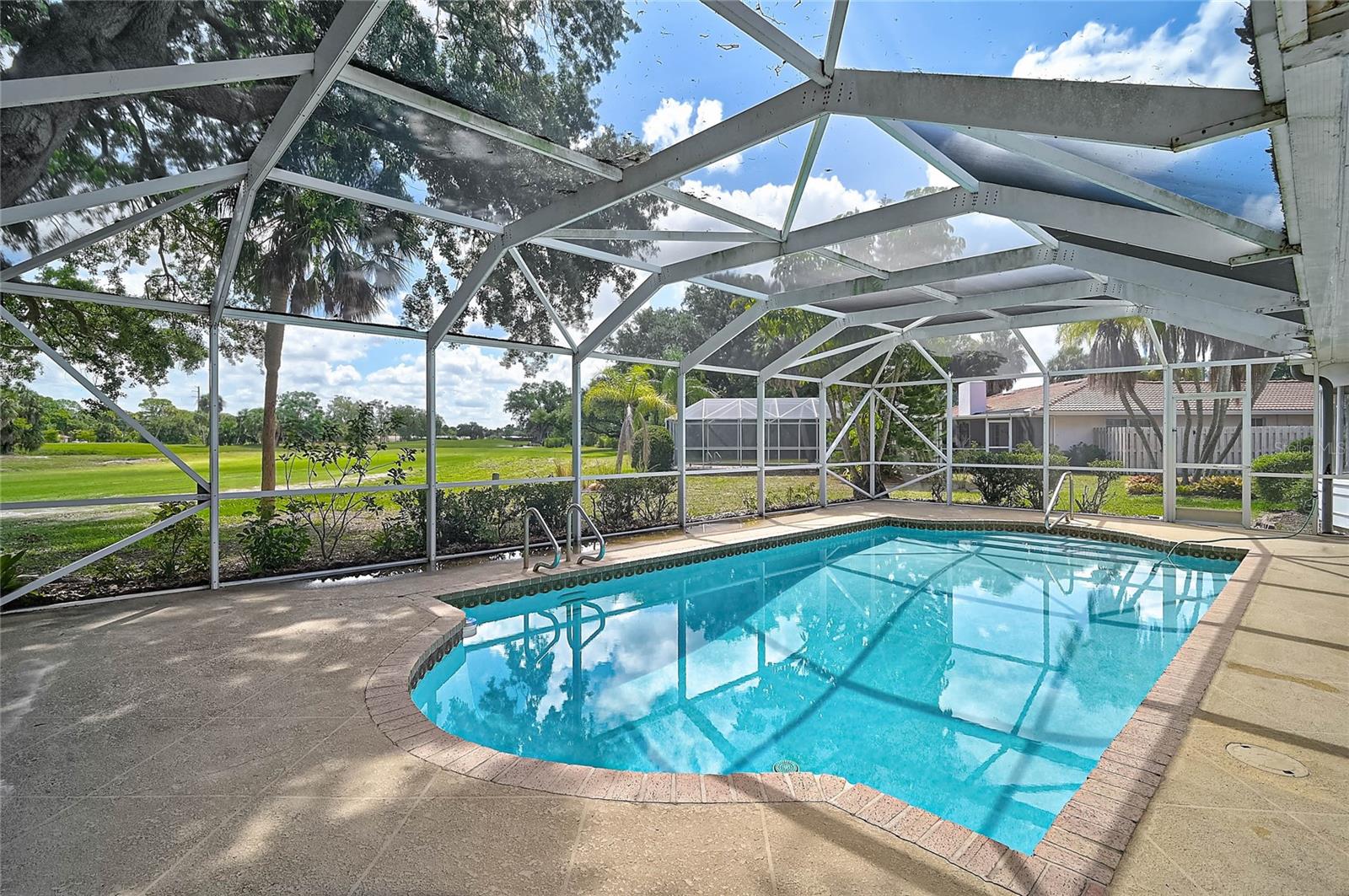 FRST LAKES COUNTRY CLUB ESTATES - Residential