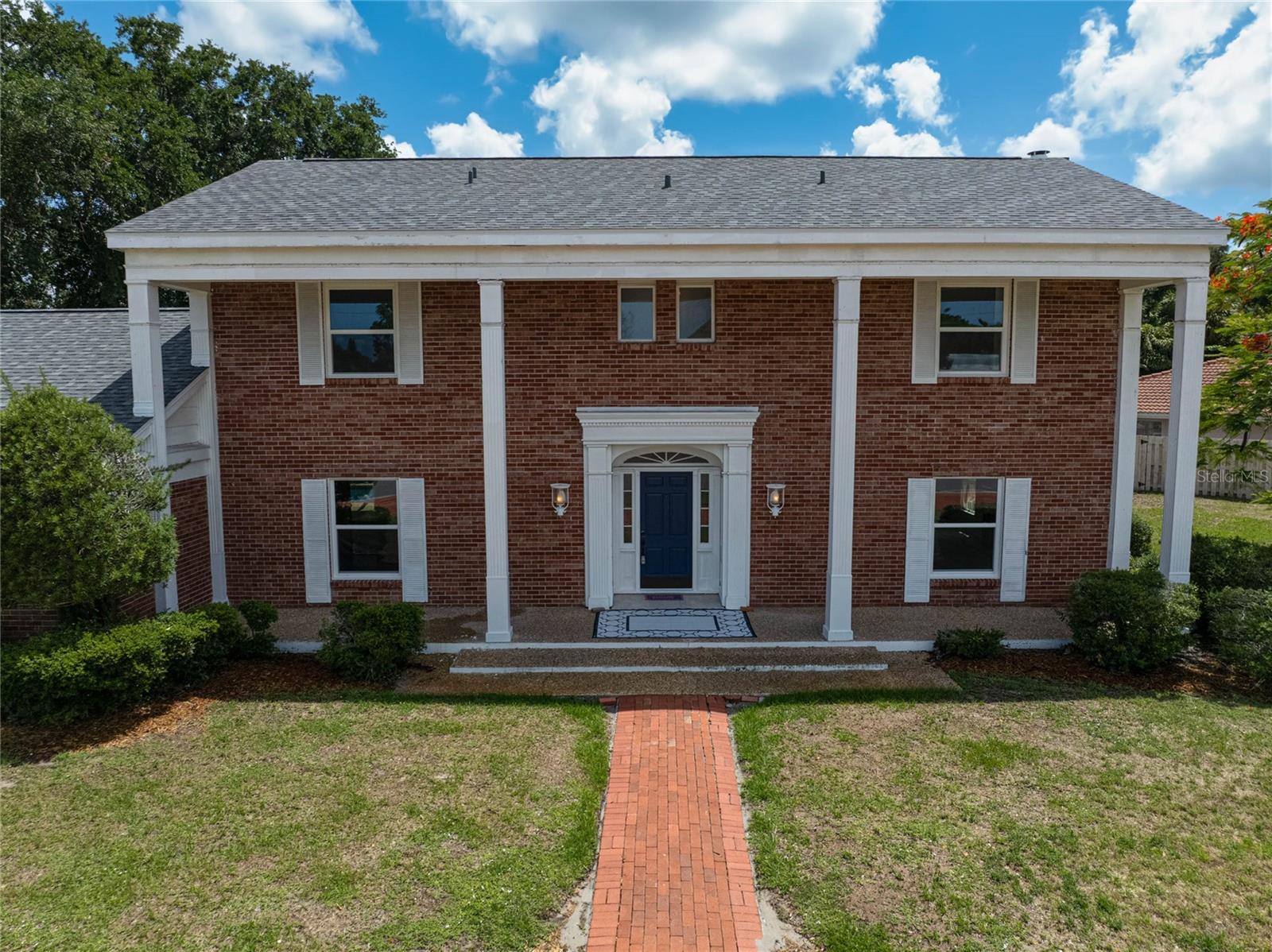 FRST LAKES COUNTRY CLUB ESTATES - Residential