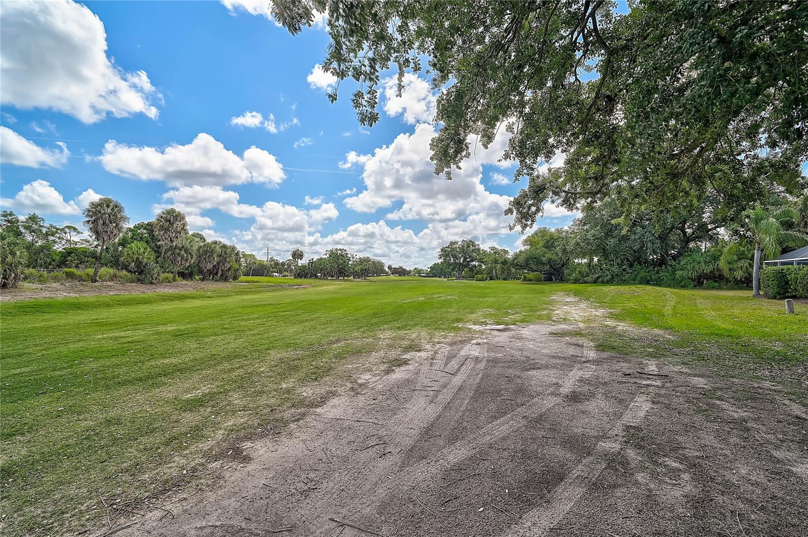 FRST LAKES COUNTRY CLUB ESTATES - Residential