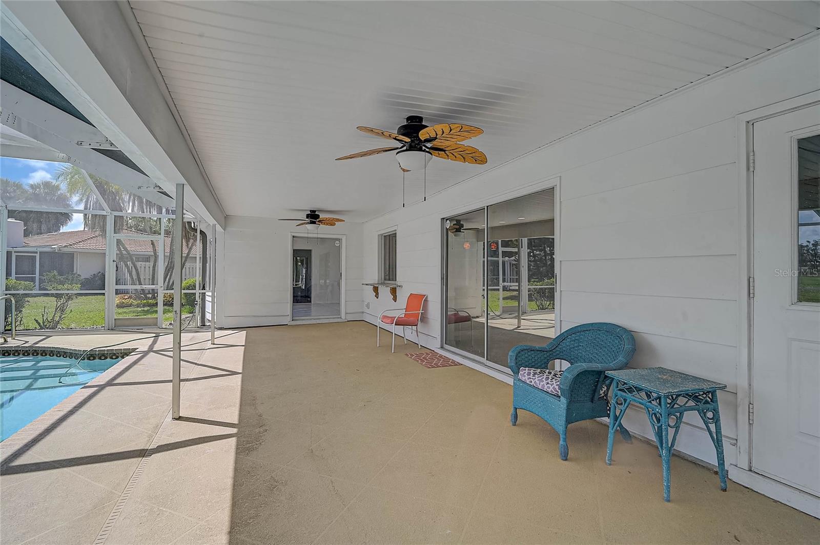 FRST LAKES COUNTRY CLUB ESTATES - Residential