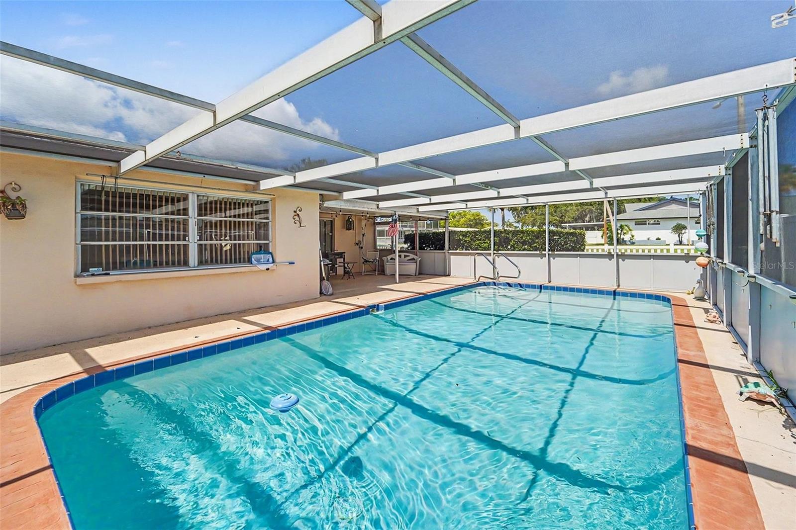 EMBASSY HILLS - Residential