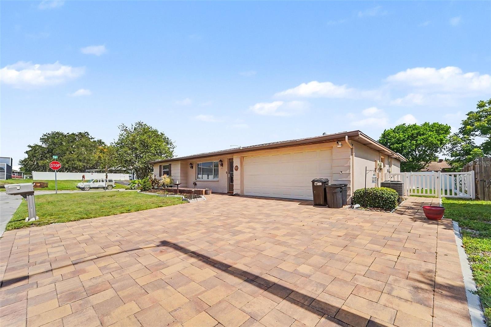EMBASSY HILLS - Residential