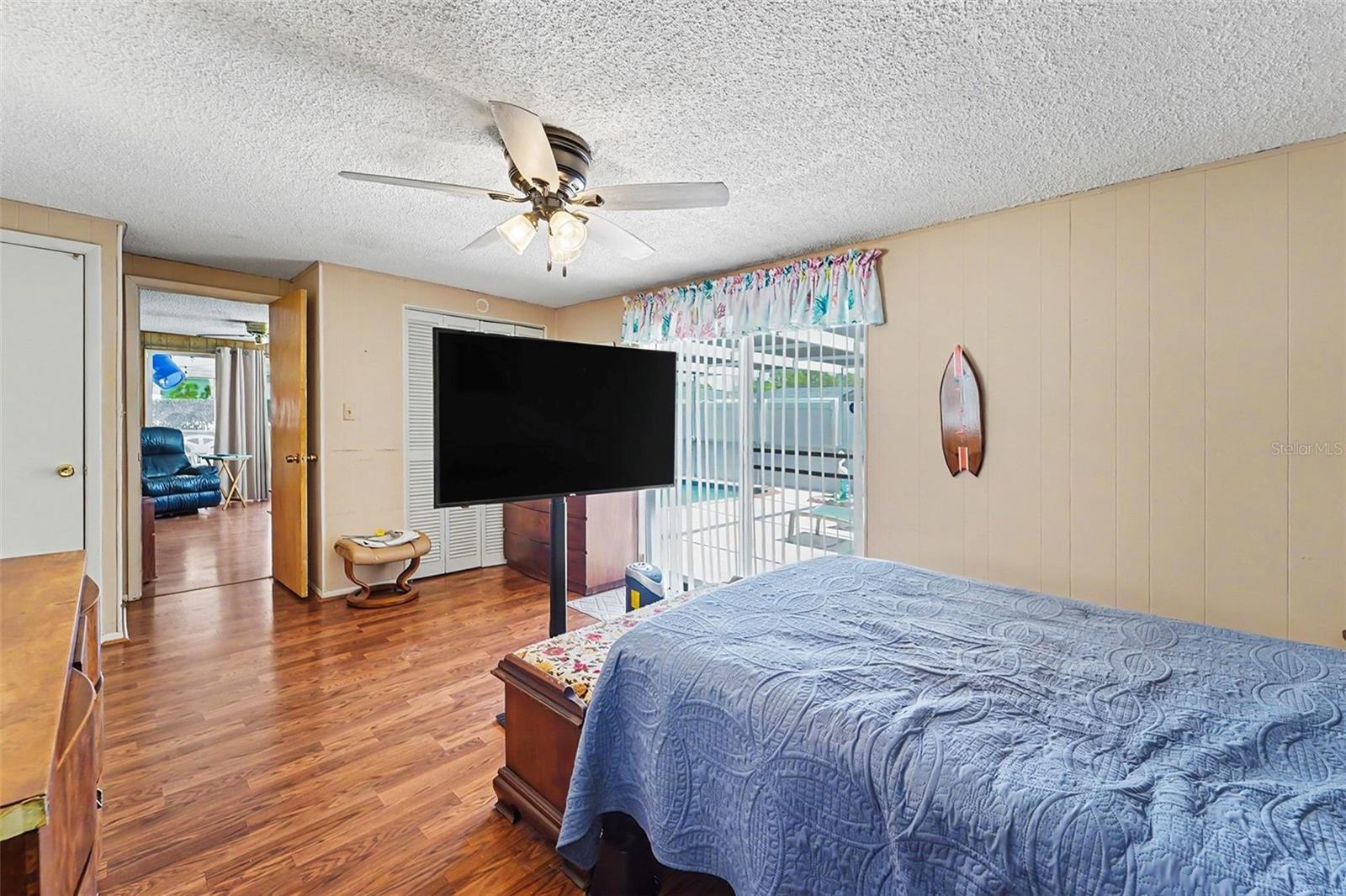 EMBASSY HILLS - Residential