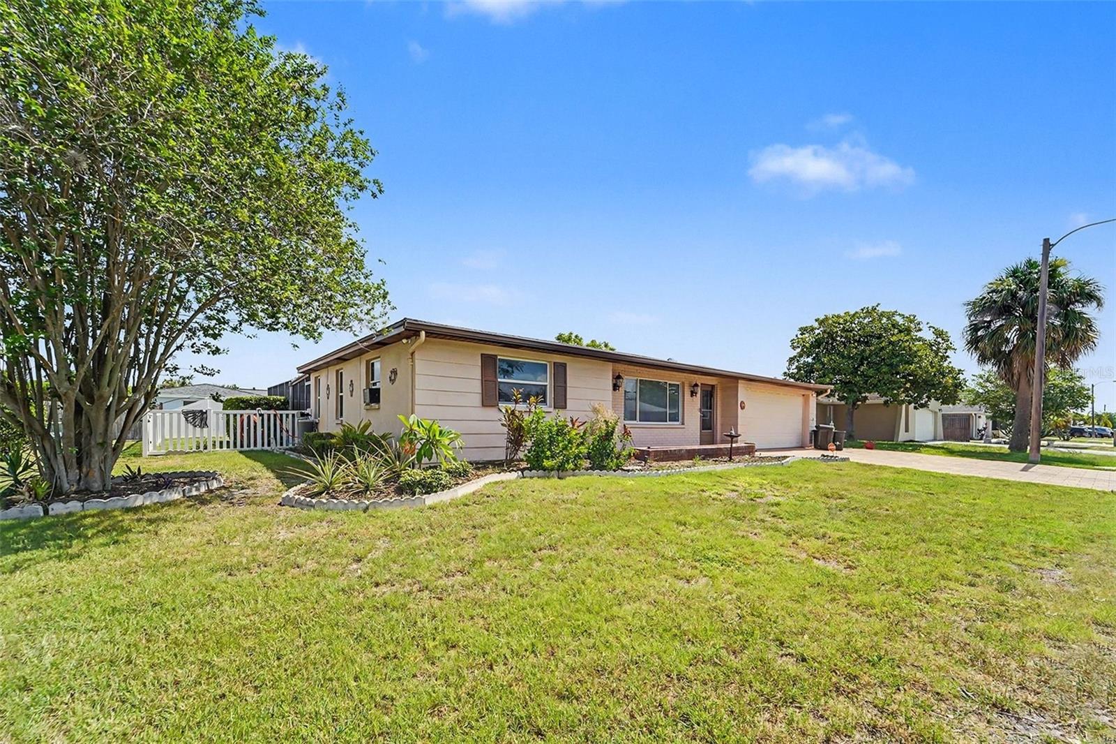 EMBASSY HILLS - Residential