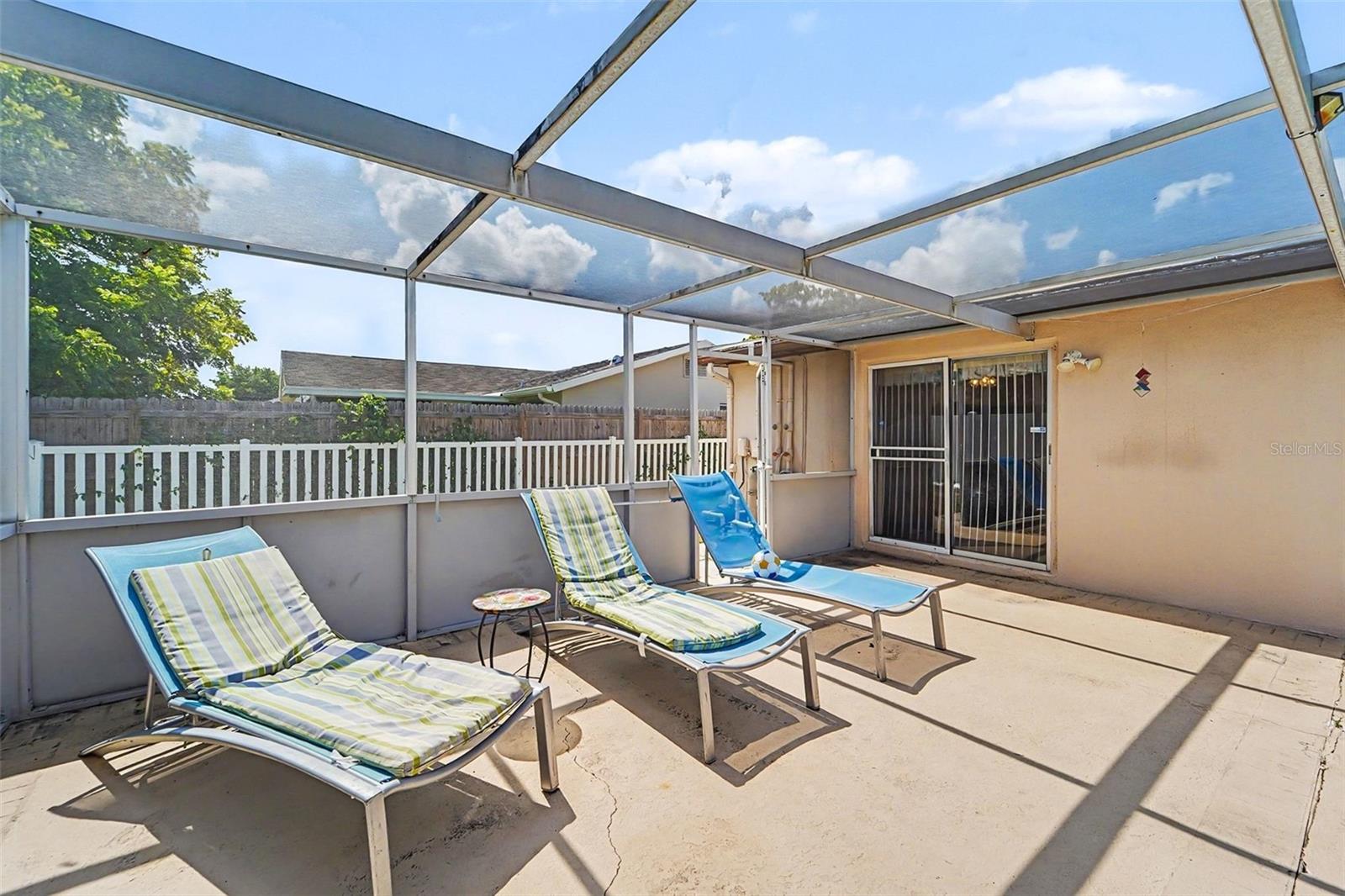 EMBASSY HILLS - Residential
