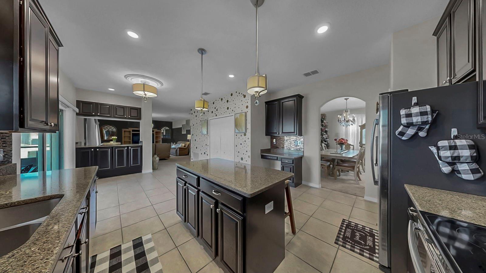 SPYGLASS AT RIVER BEND - Residential