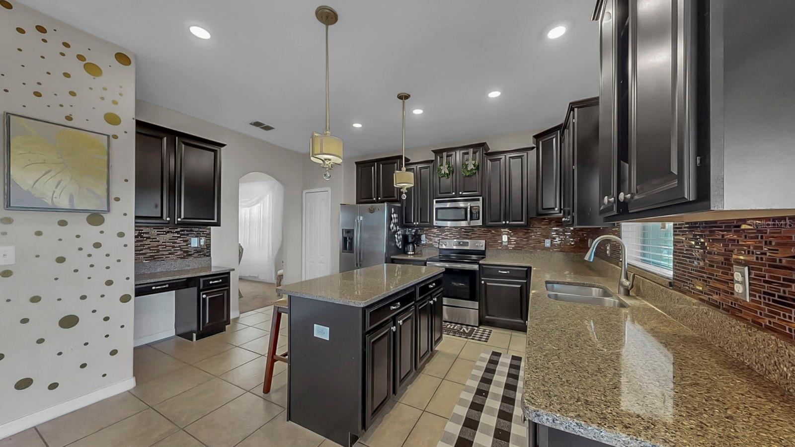 SPYGLASS AT RIVER BEND - Residential