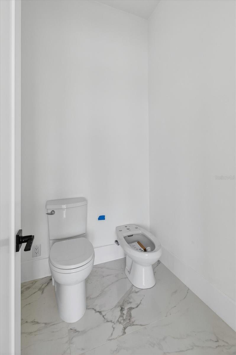 EDGE WATER RESERVE - Residential