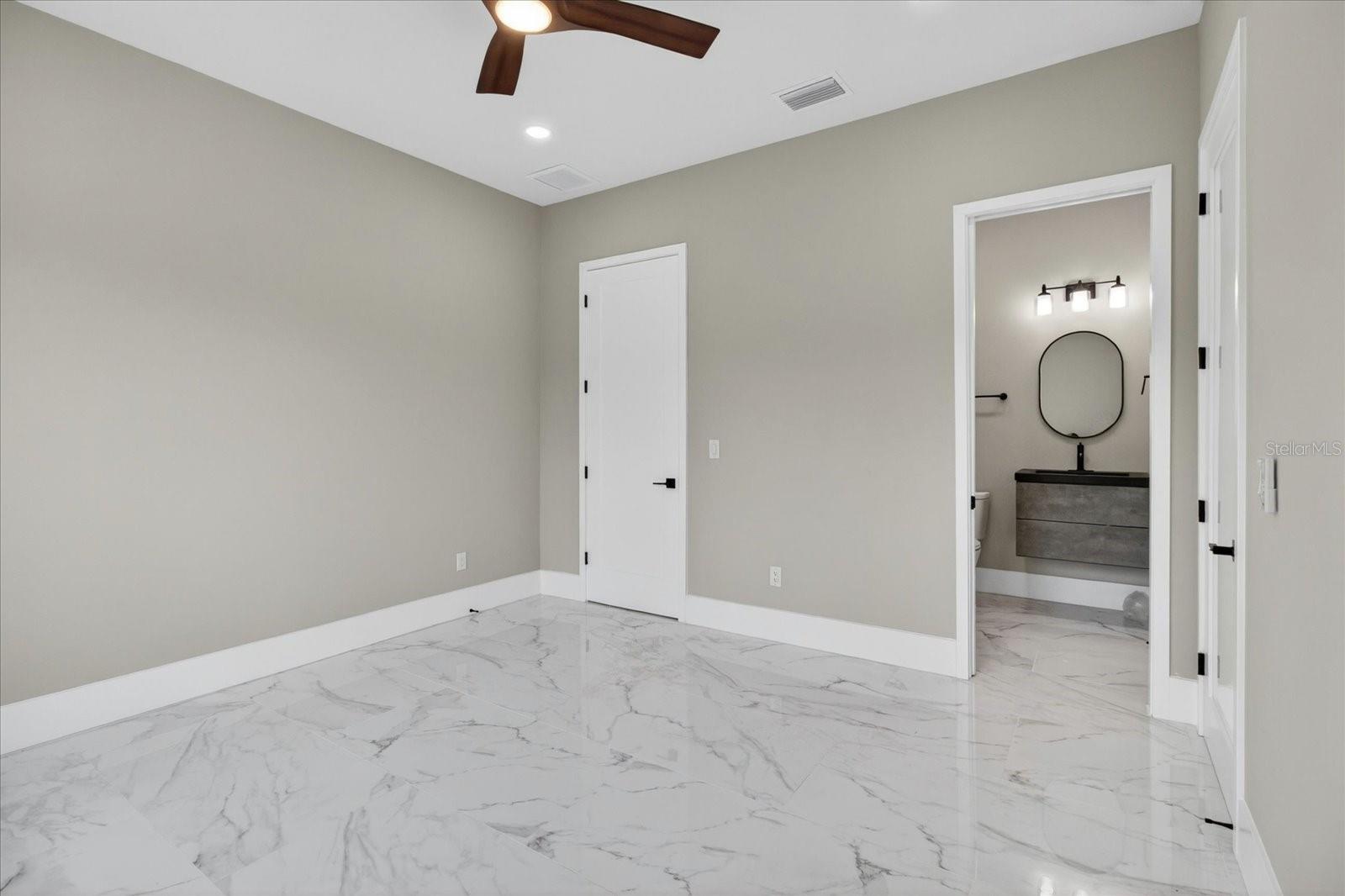 EDGE WATER RESERVE - Residential