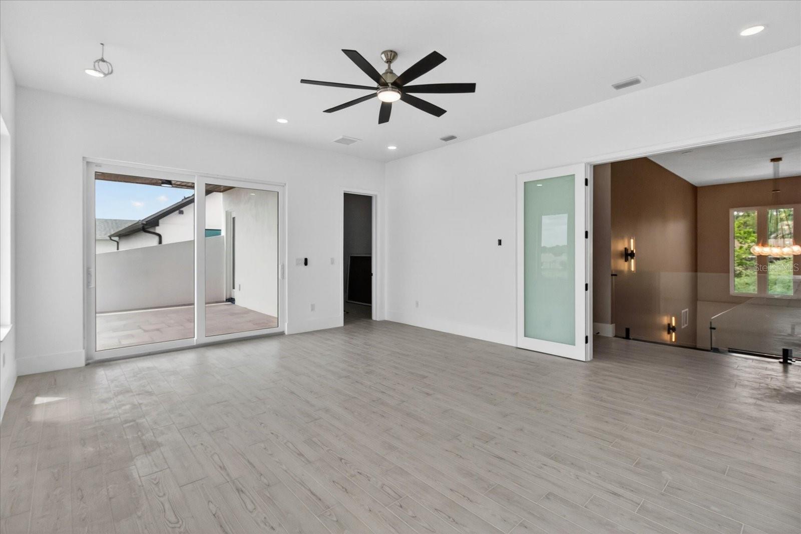 EDGE WATER RESERVE - Residential