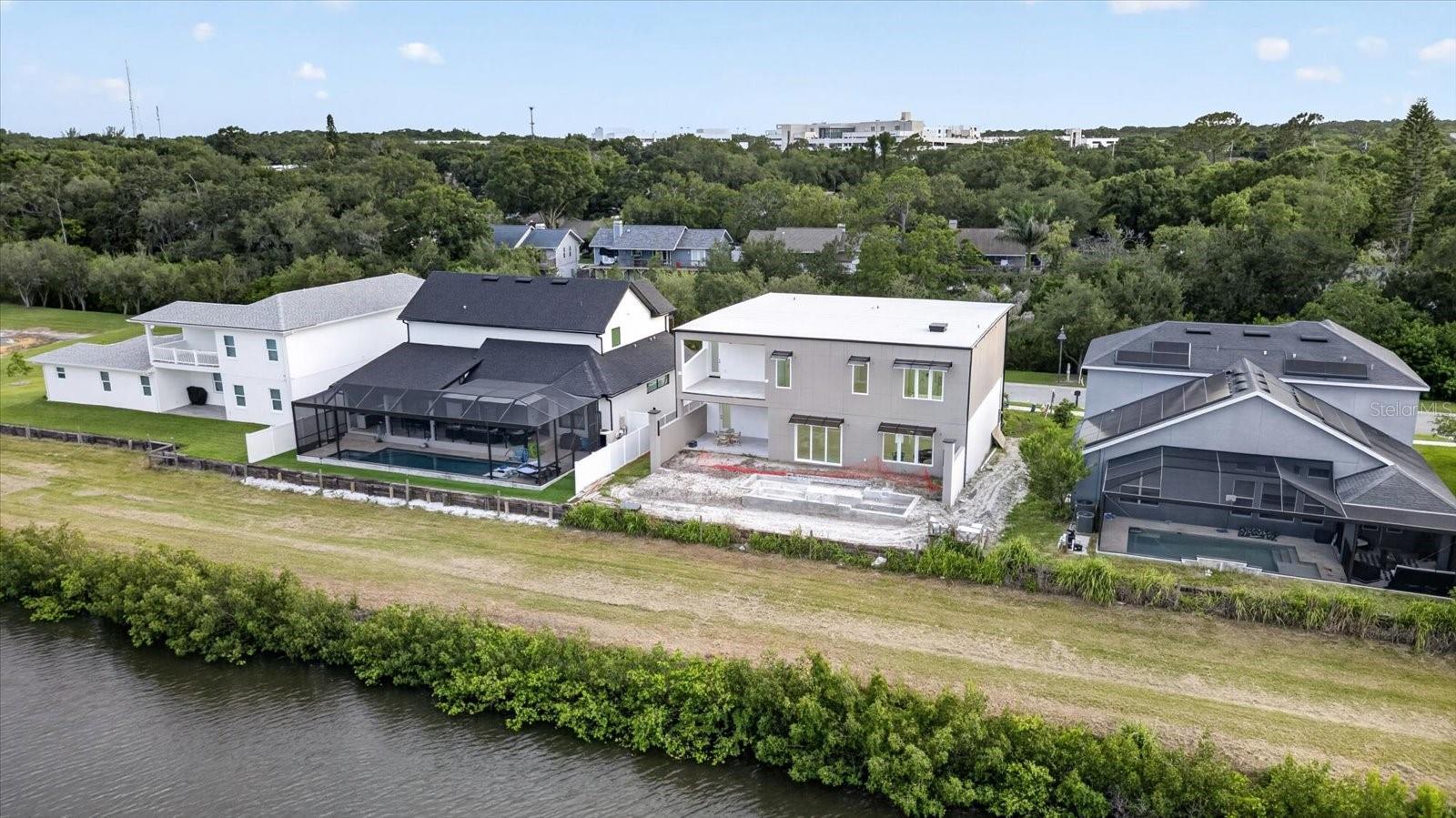EDGE WATER RESERVE - Residential