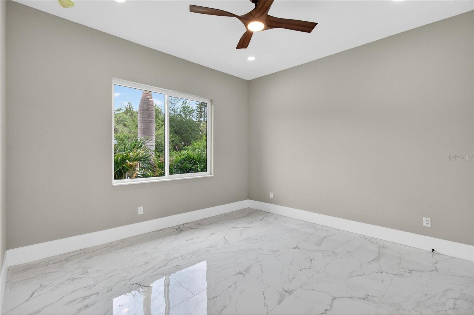 EDGE WATER RESERVE - Residential