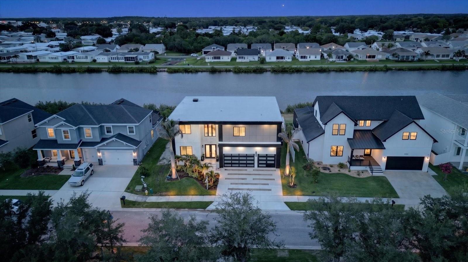 EDGE WATER RESERVE - Residential