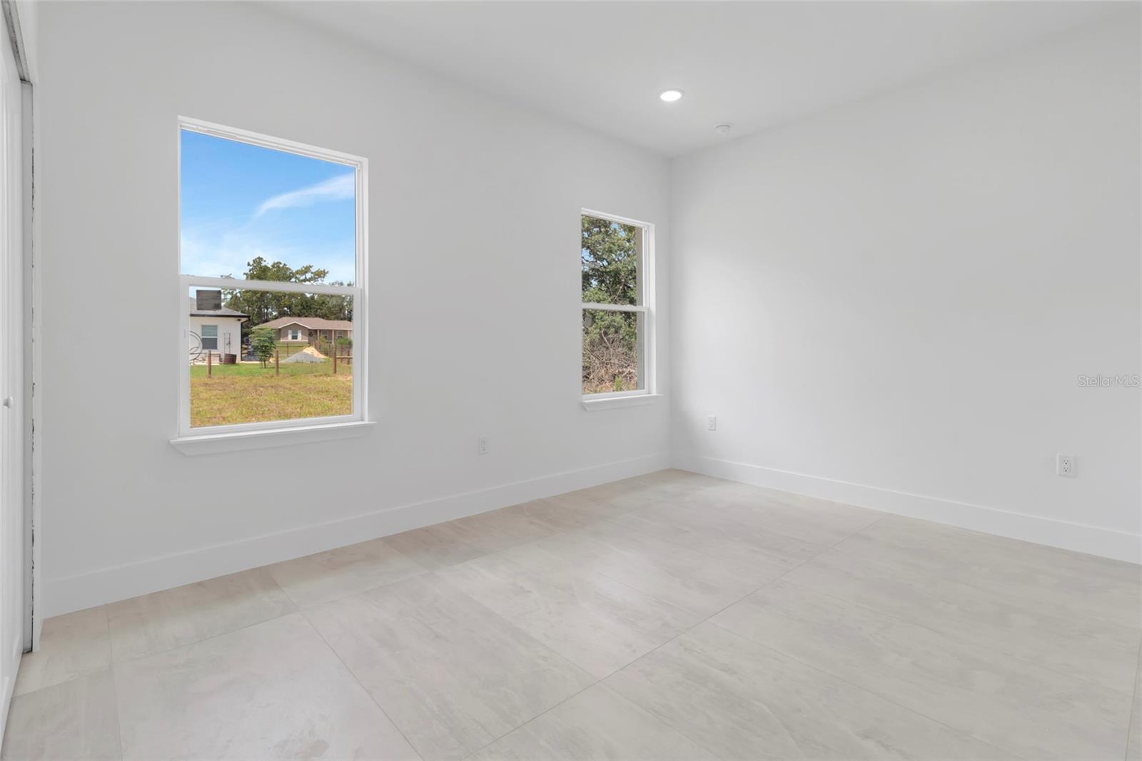 MARION OAKS UNIT 9 - Residential