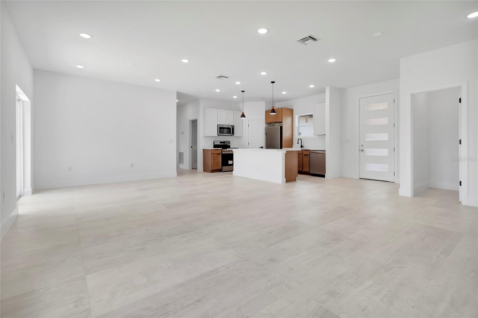 MARION OAKS UNIT 9 - Residential