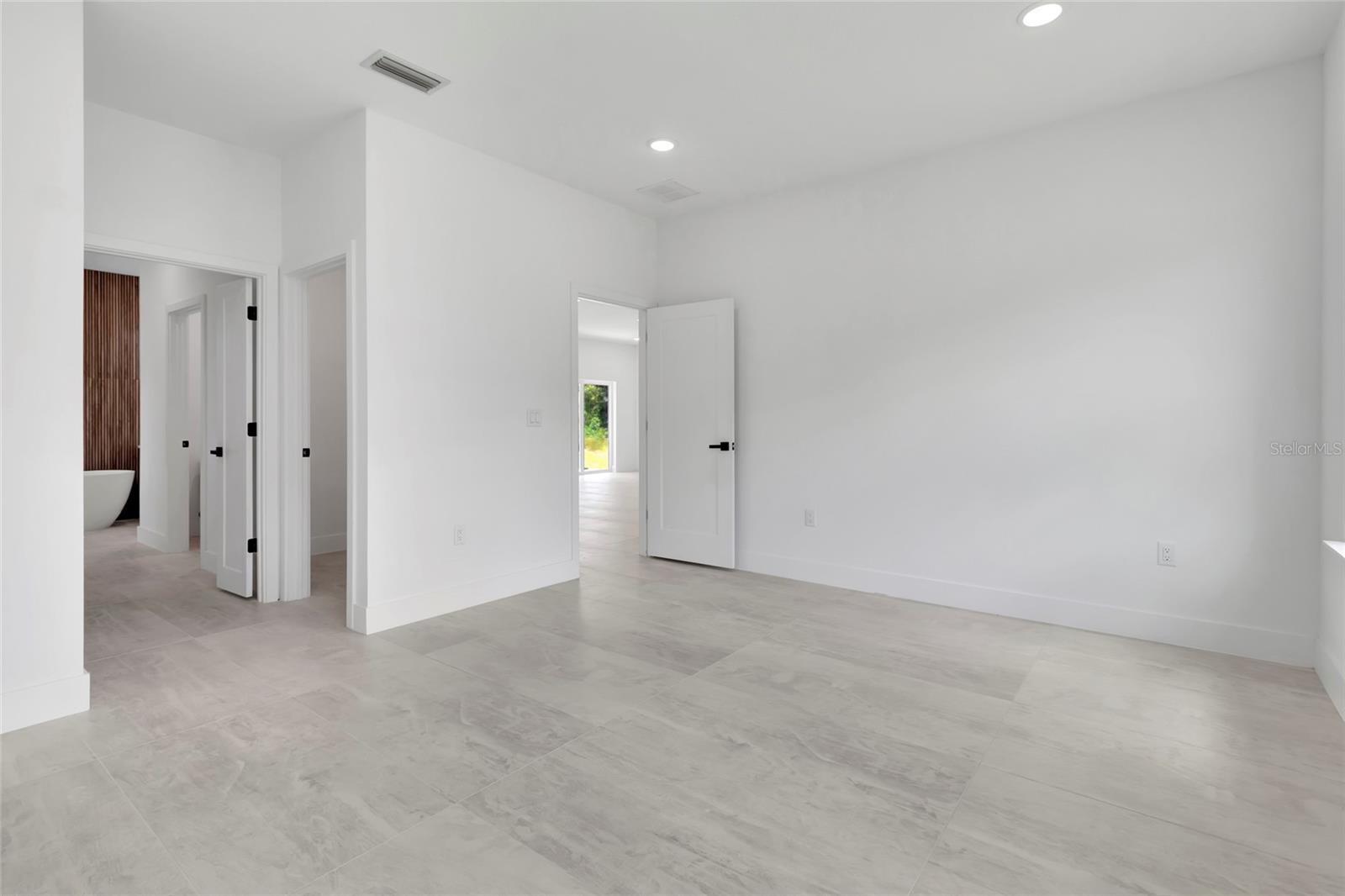 MARION OAKS UNIT 9 - Residential