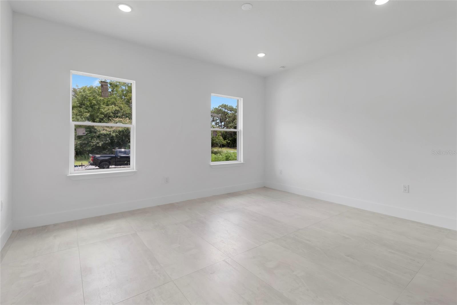 MARION OAKS UNIT 9 - Residential