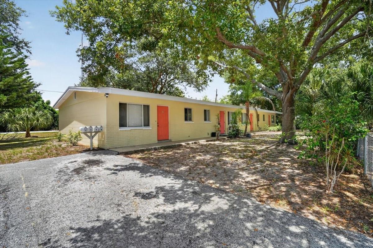 PASADENA PARK W A B REP - Residential Lease