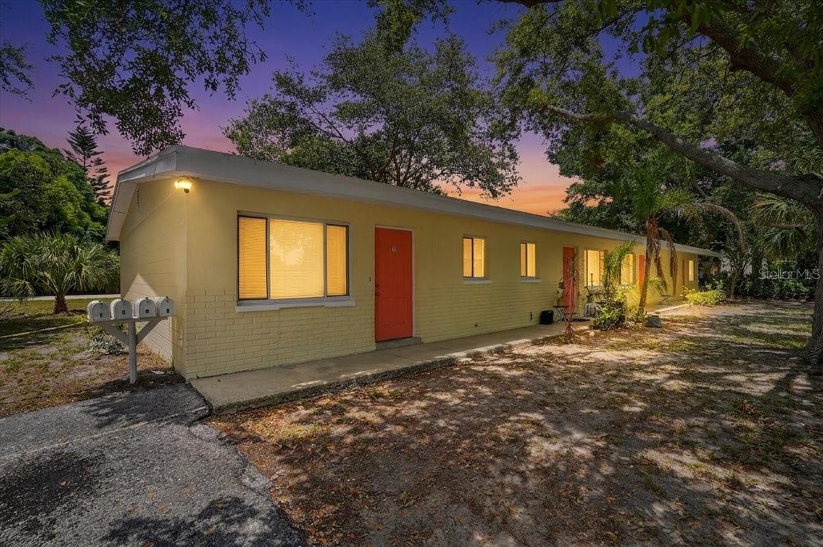 PASADENA PARK W A B REP - Residential Lease