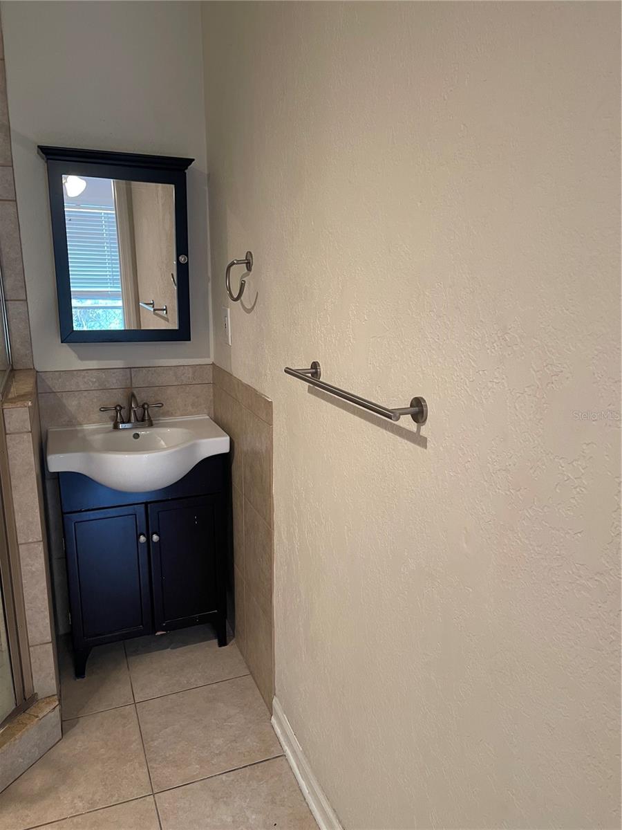 DREWS JOHN H 1ST EXT - Residential Lease