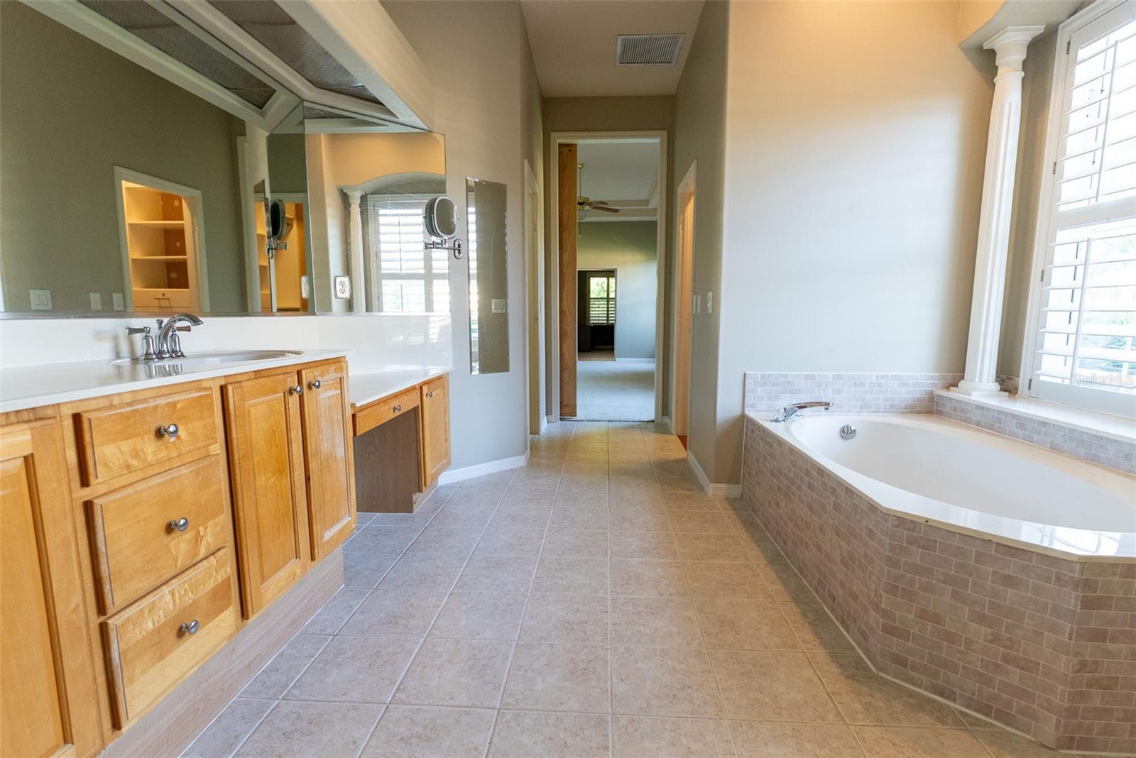 SUMMERTON - Residential