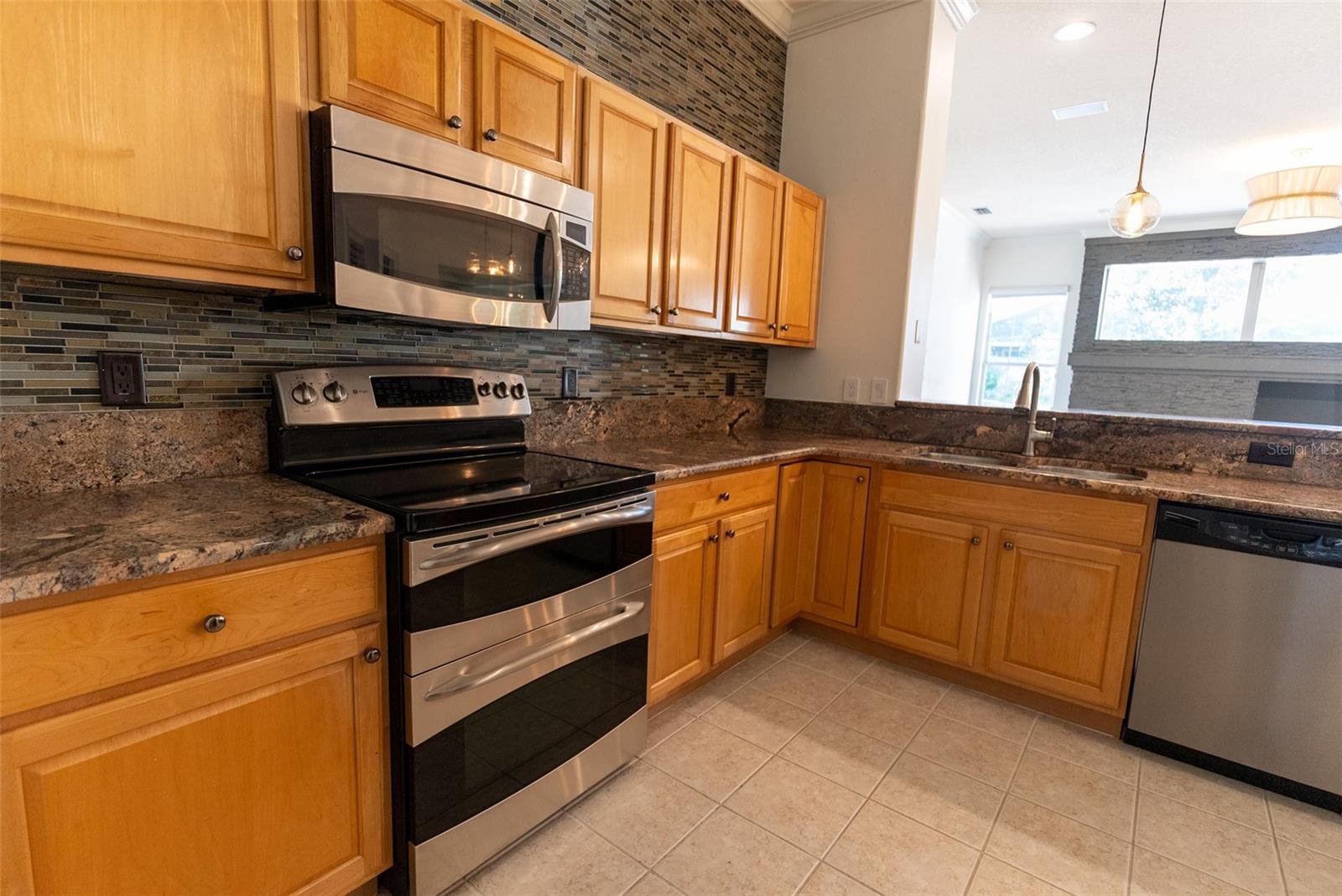 SUMMERTON - Residential