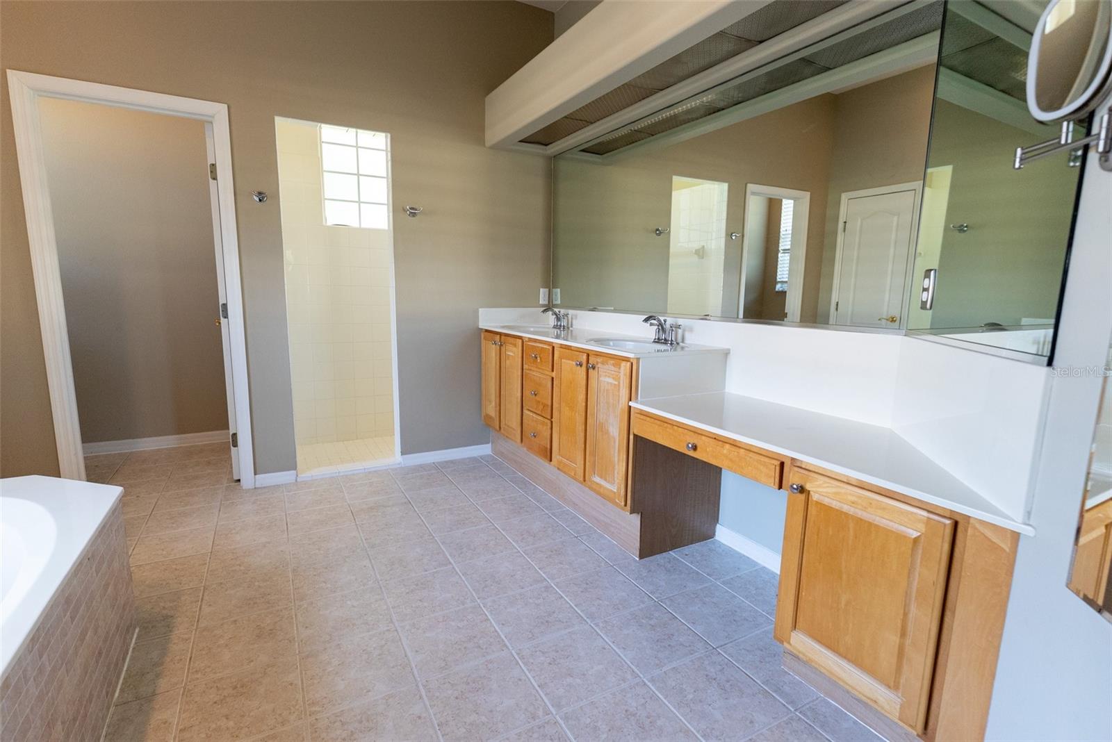 SUMMERTON - Residential