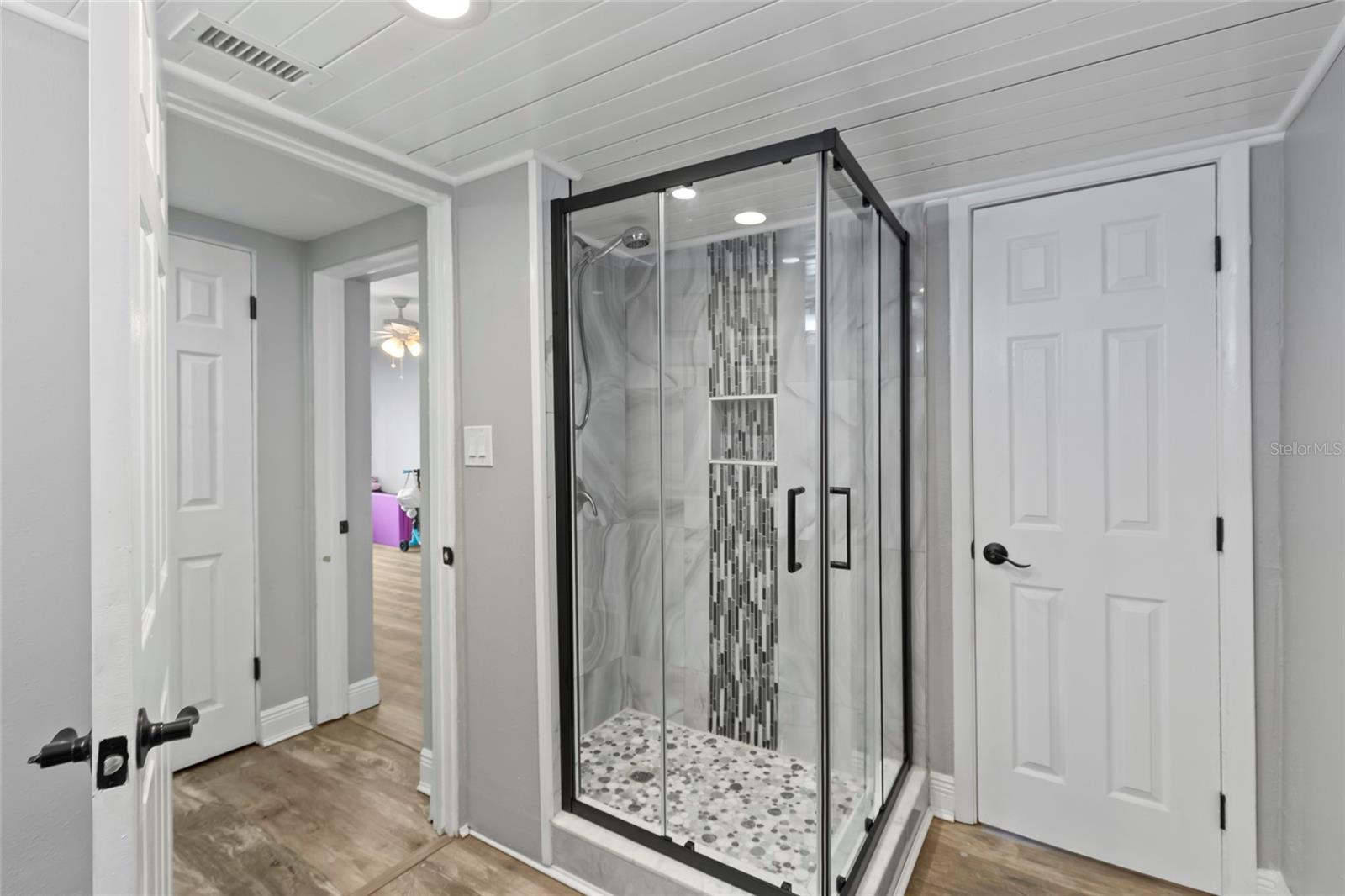 NEWPORT UNIT 1 - Residential