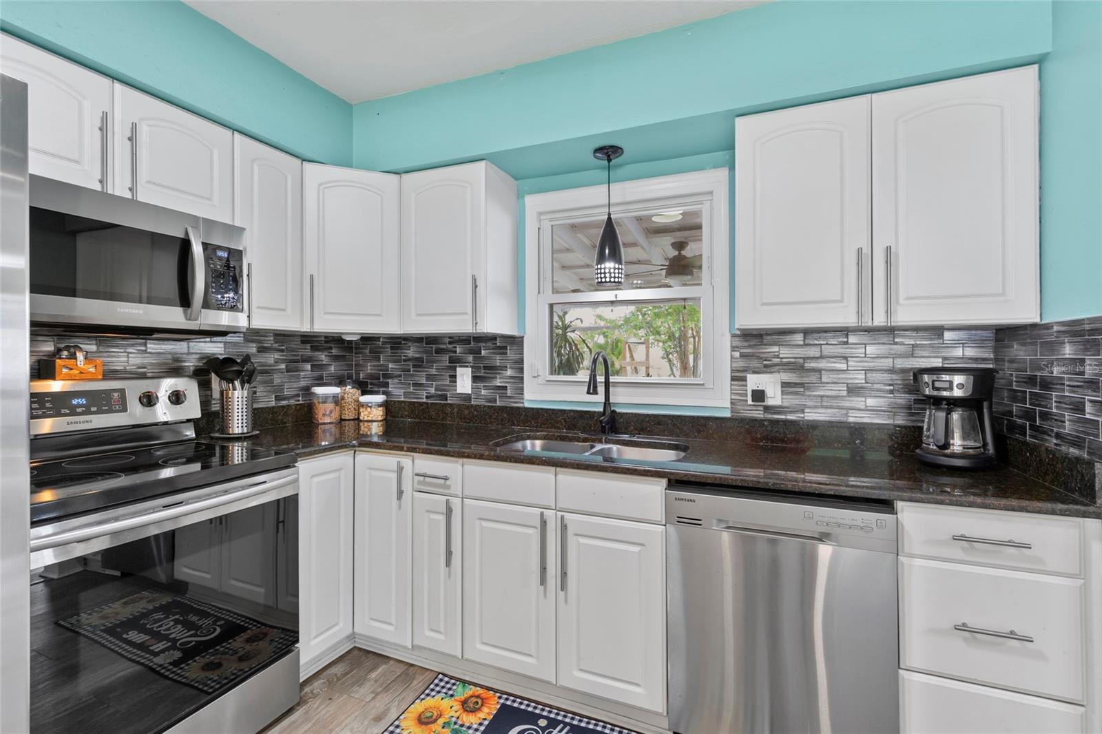 NEWPORT UNIT 1 - Residential