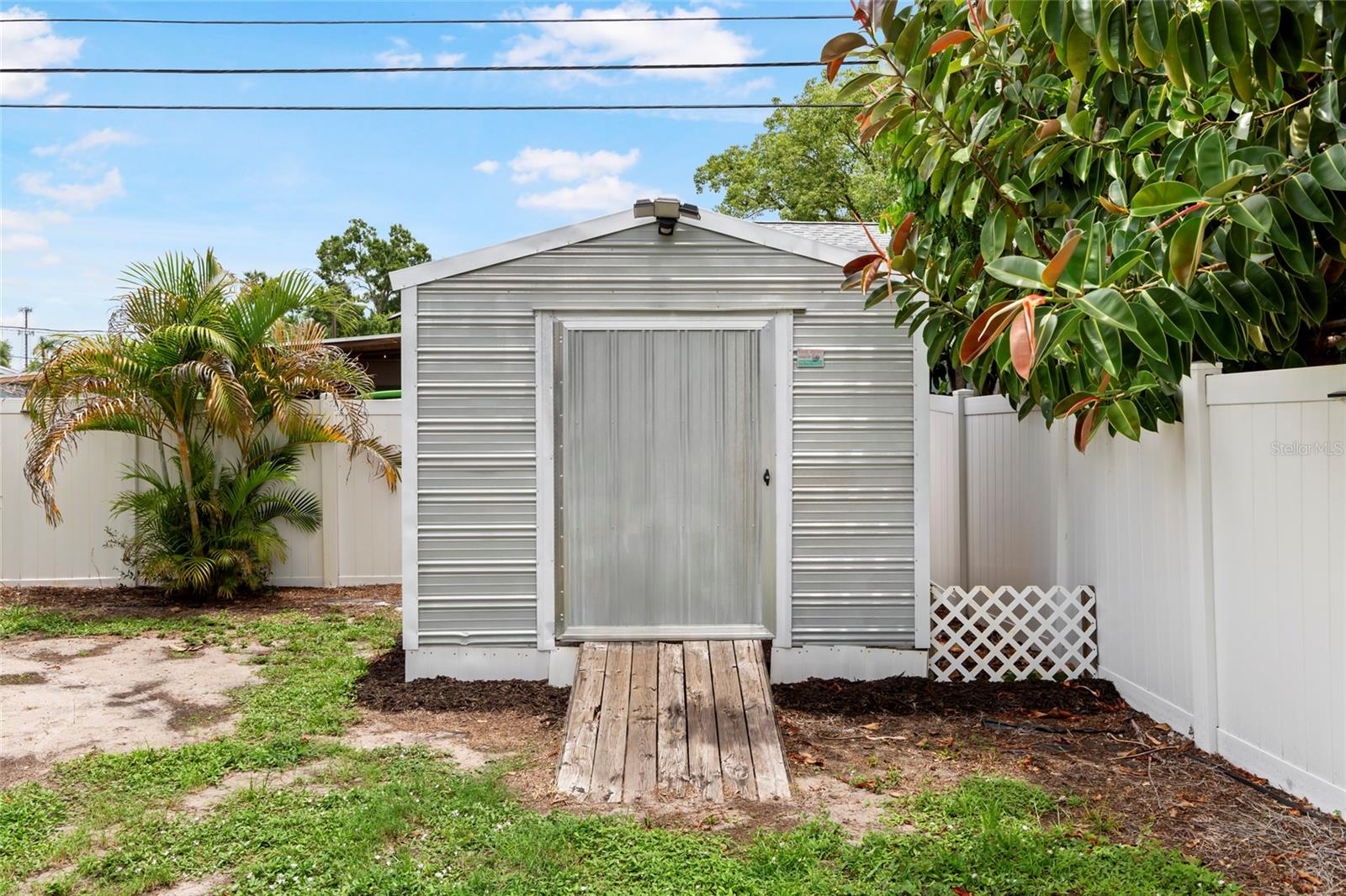 NEWPORT UNIT 1 - Residential