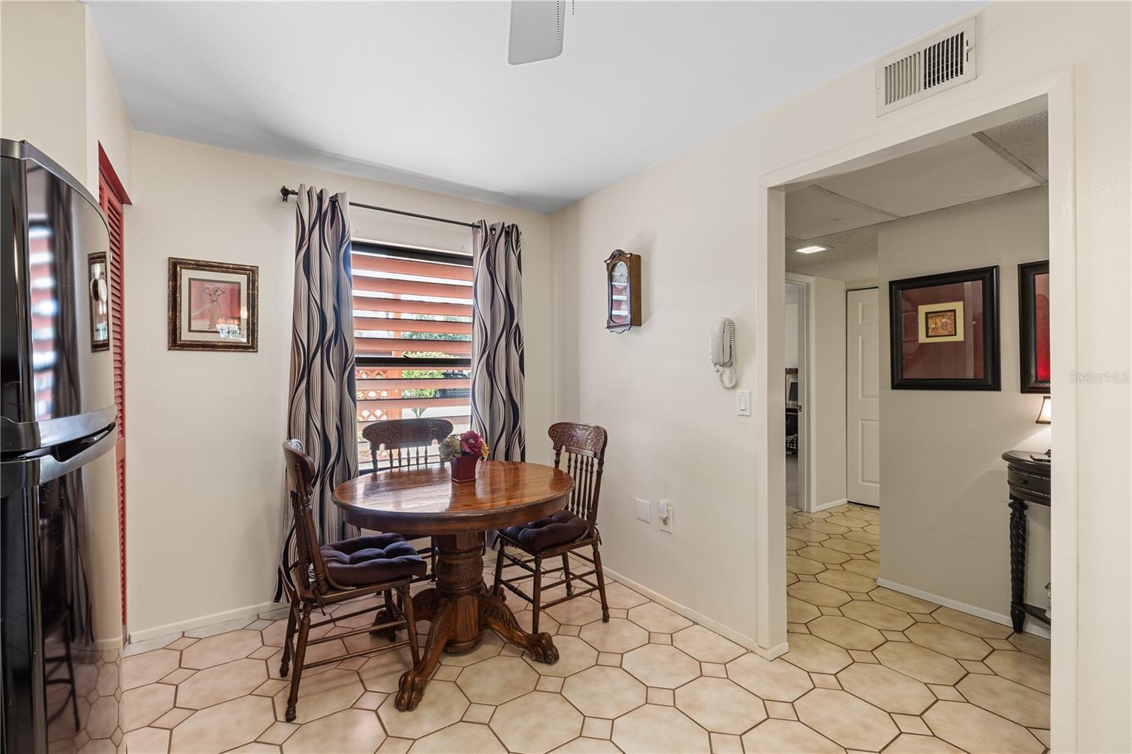 SPRING LAKES II - Residential