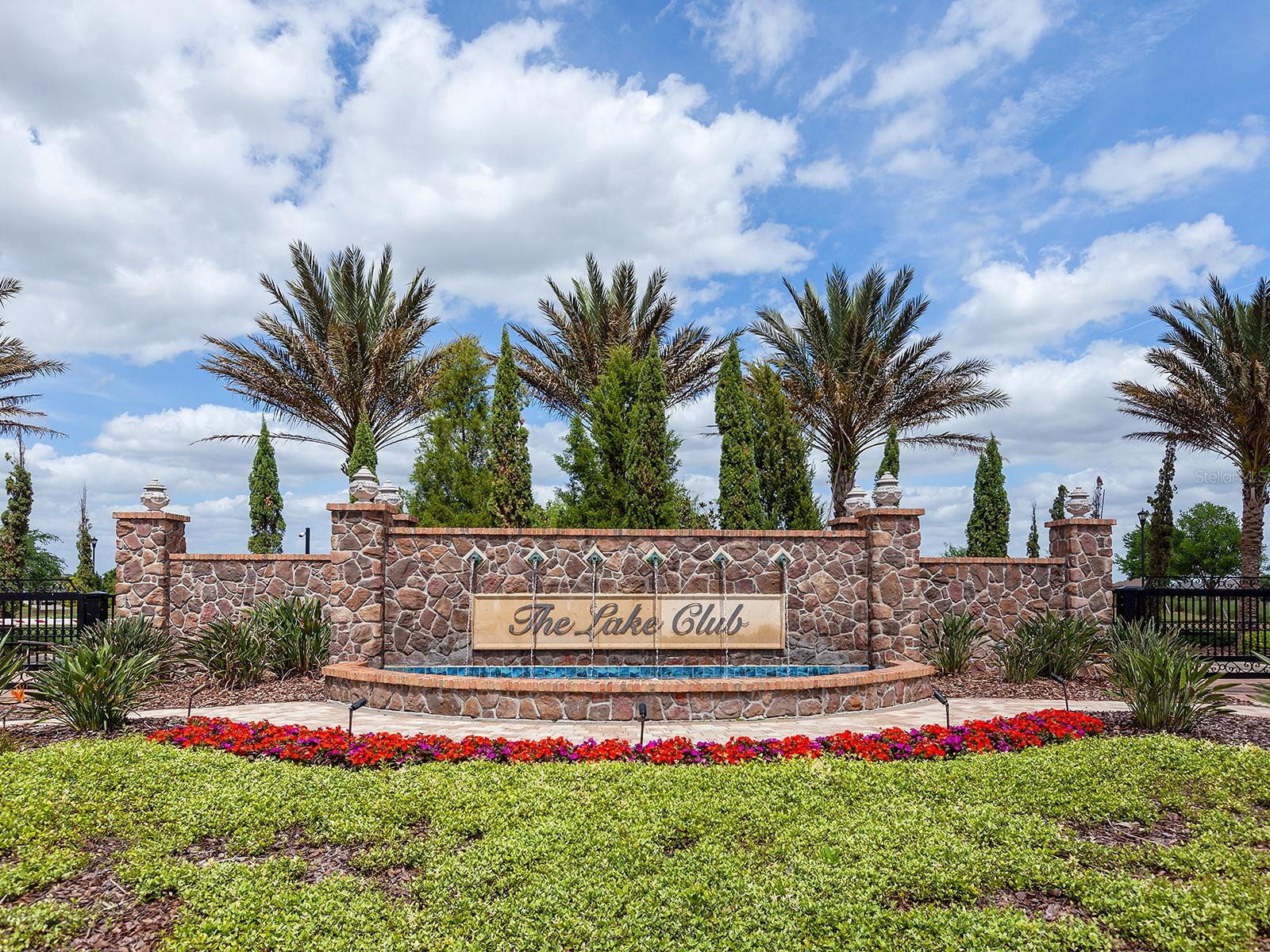 LAKE CLUB - Residential